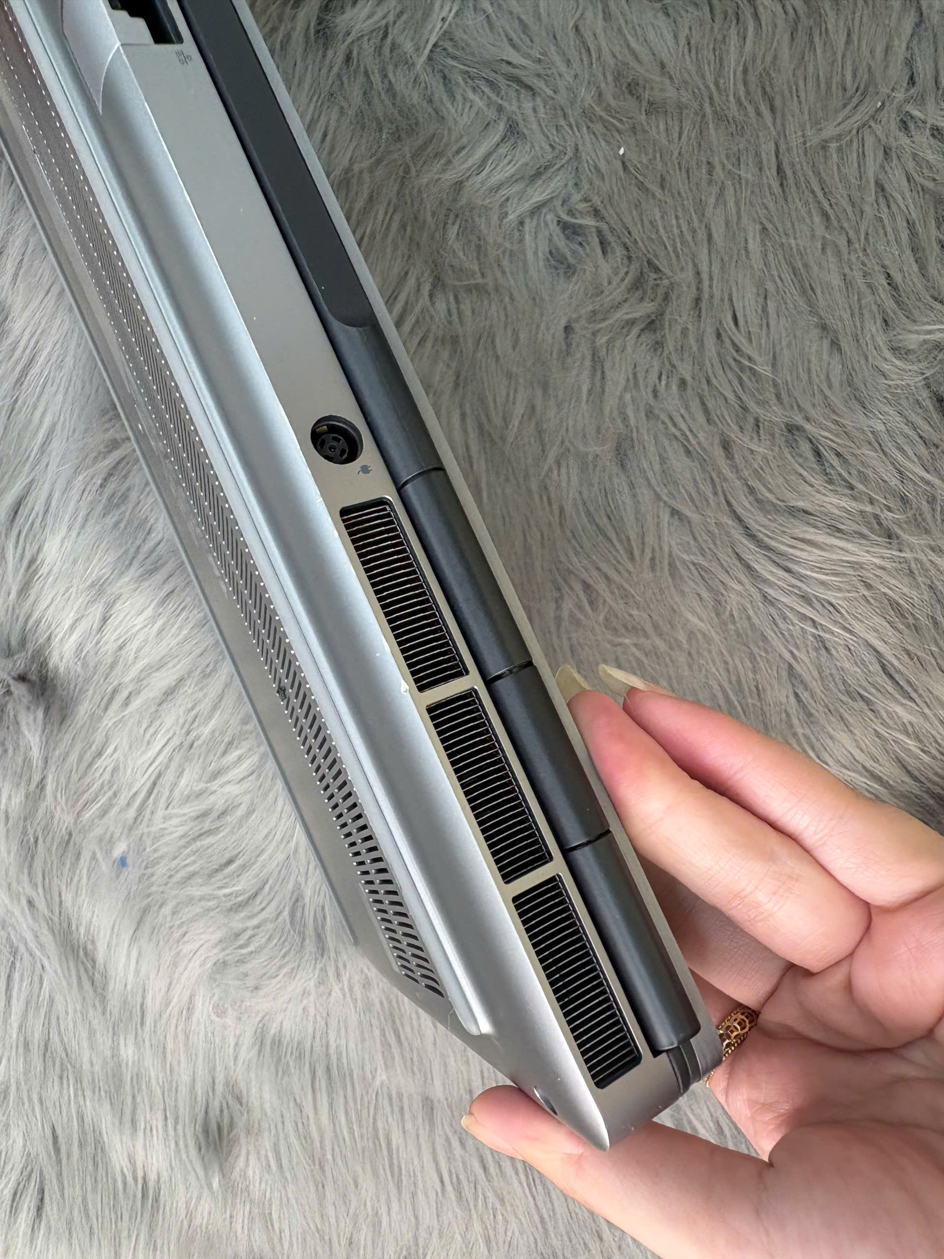 Dell Precision 7560 - Ảnh 6