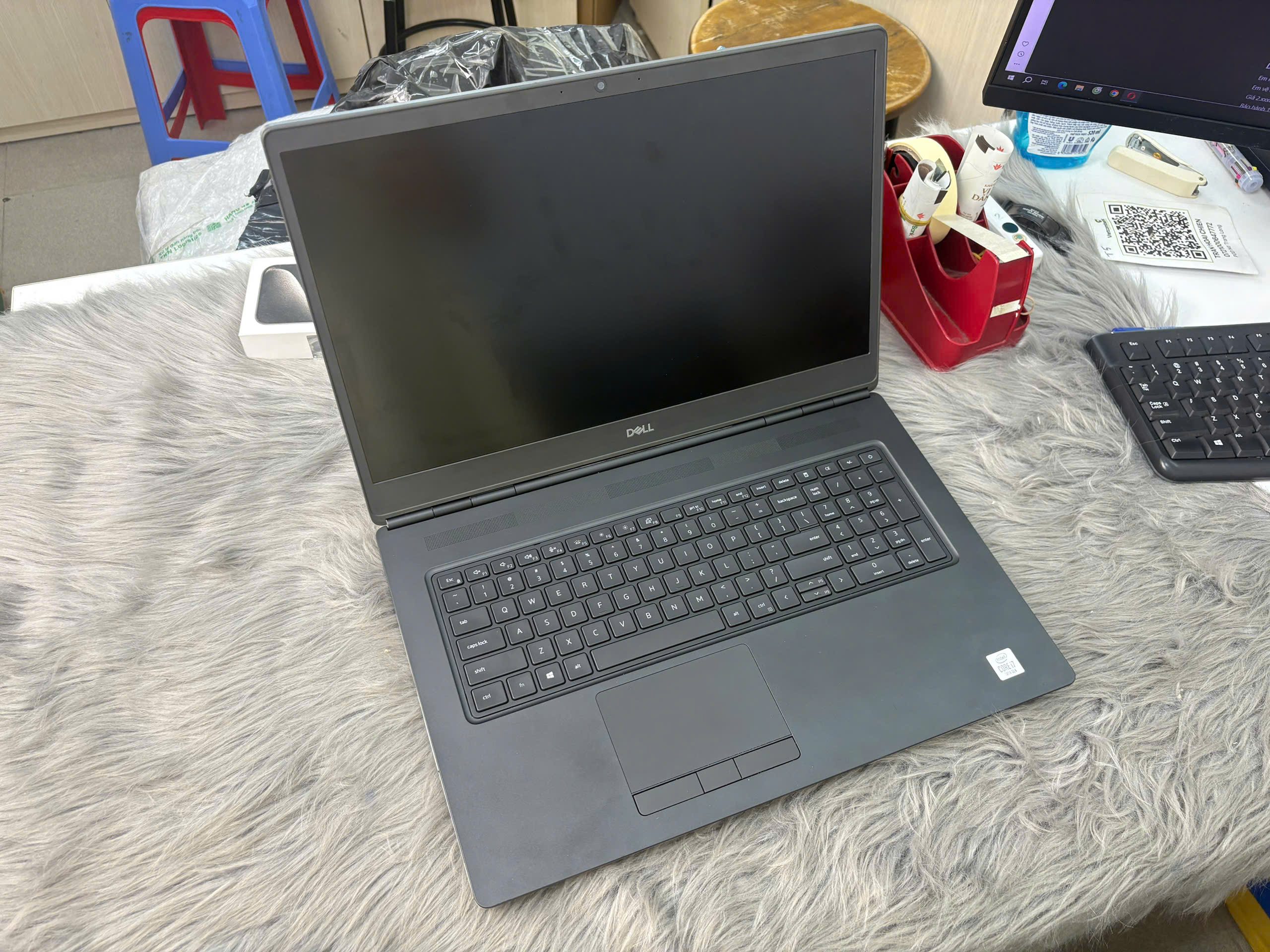 Dell Precision 7560