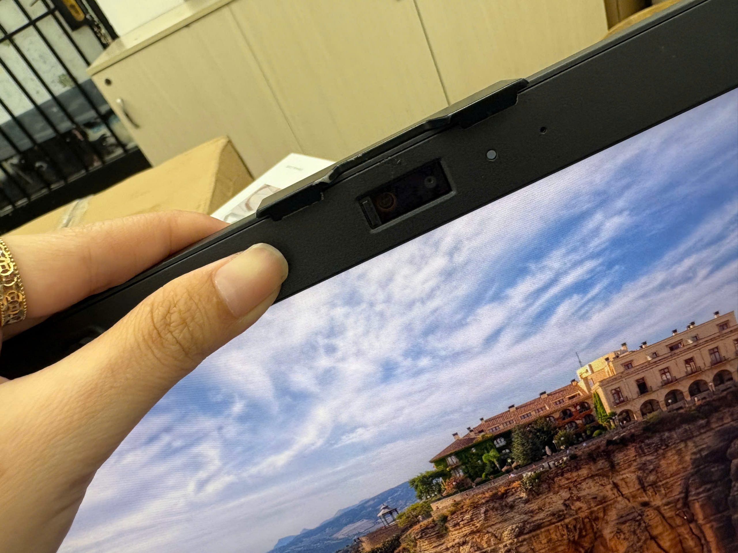 Dell Latitude 5430 Rugged + PEN - Ảnh 14