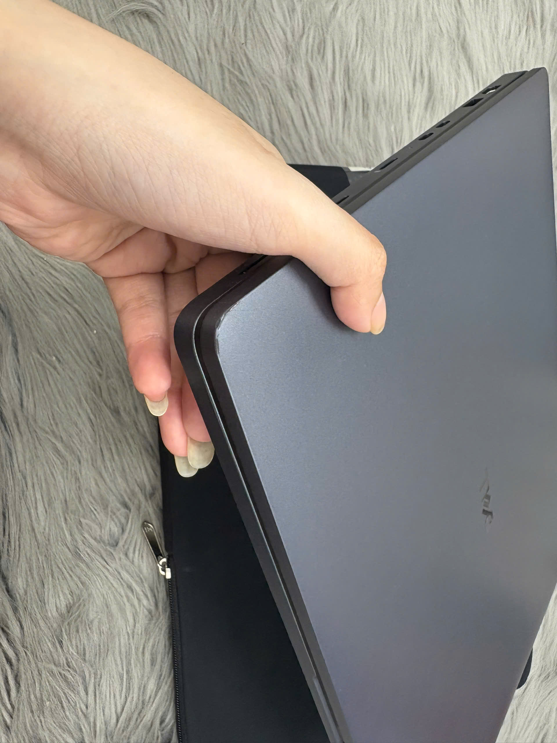 Dell Pro Max 16 MC16250 - Ảnh 6