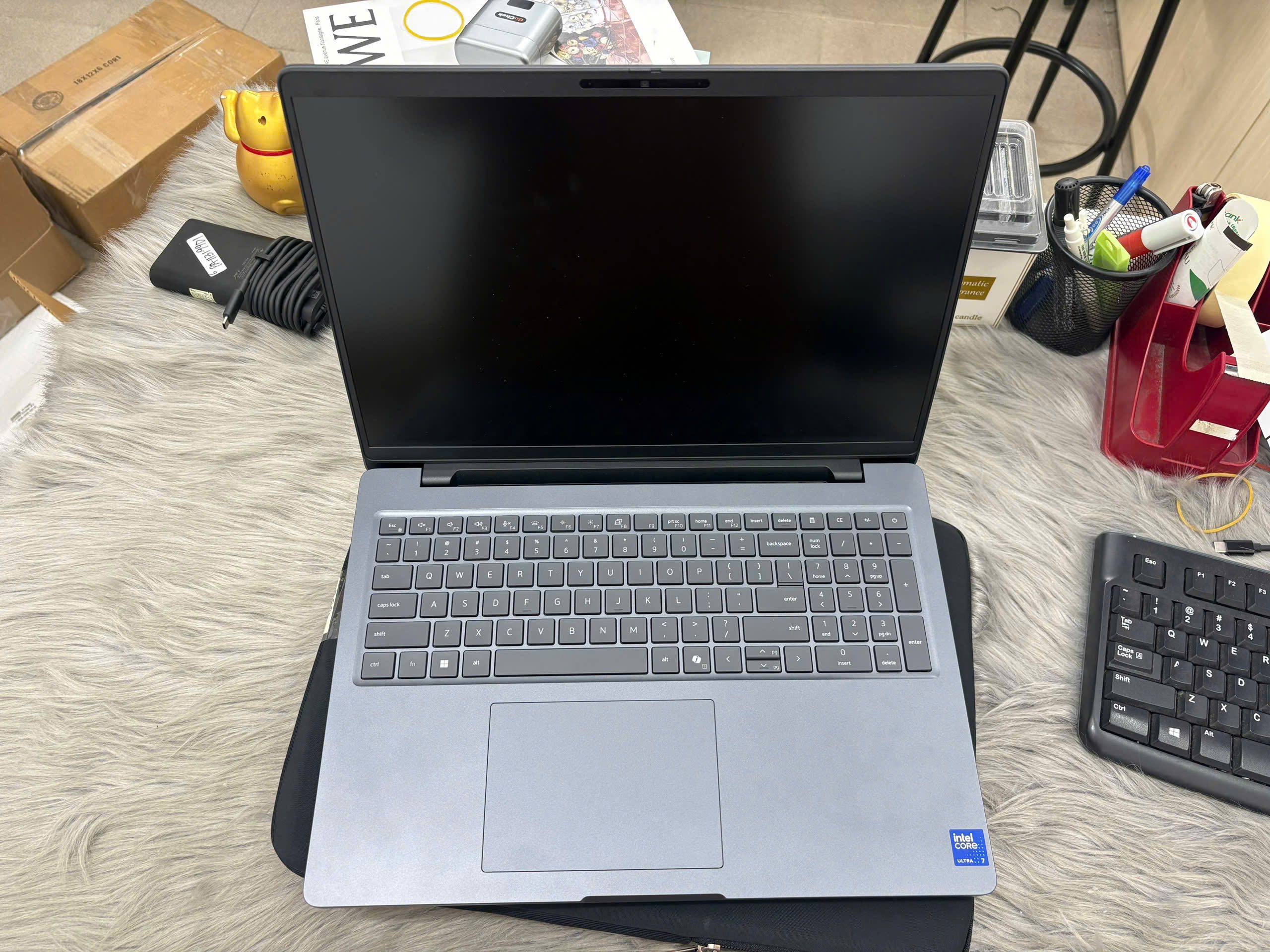 Dell Pro Max 16 MC16250