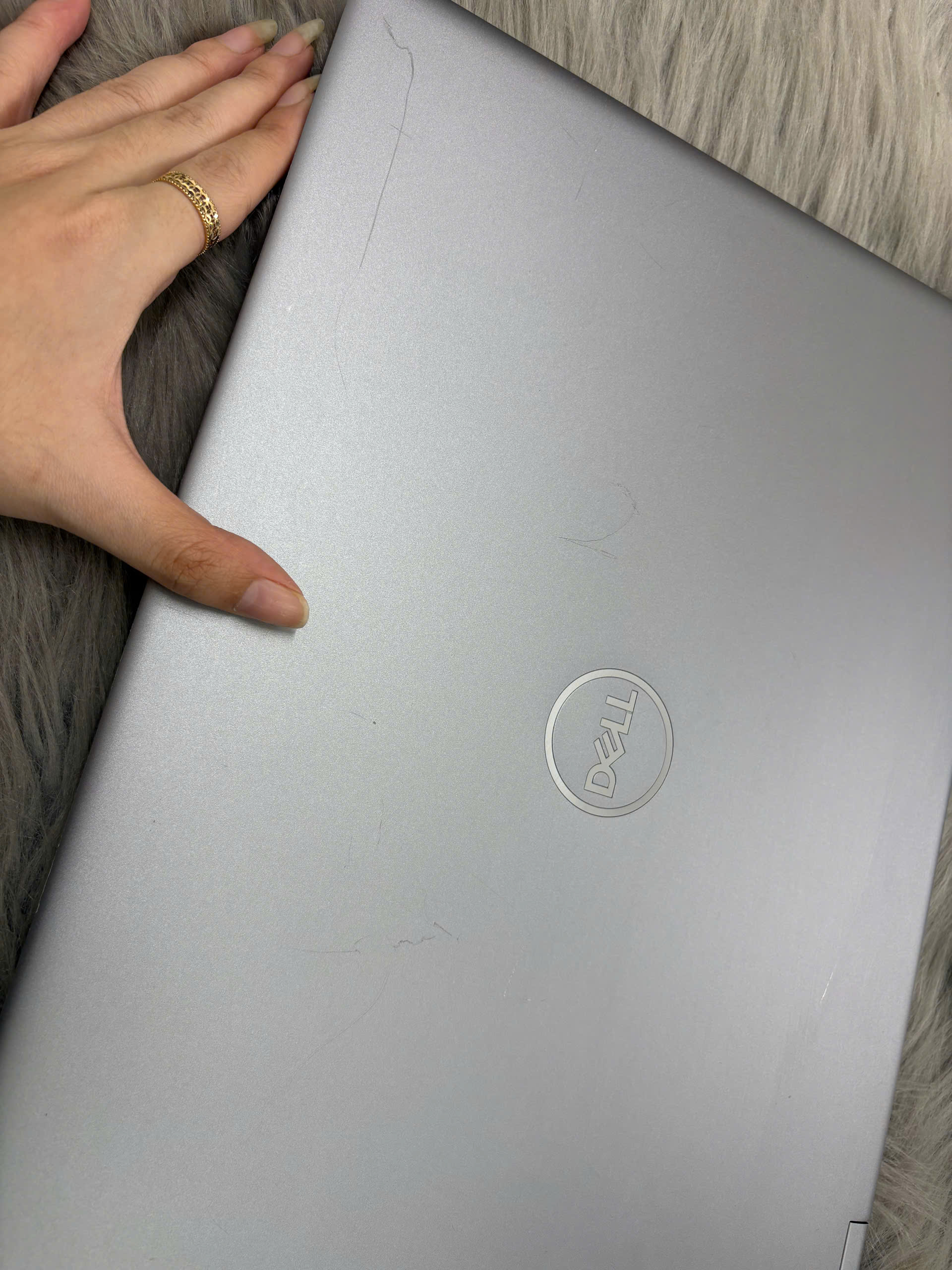 Dell Precision 7670 - Ảnh 10