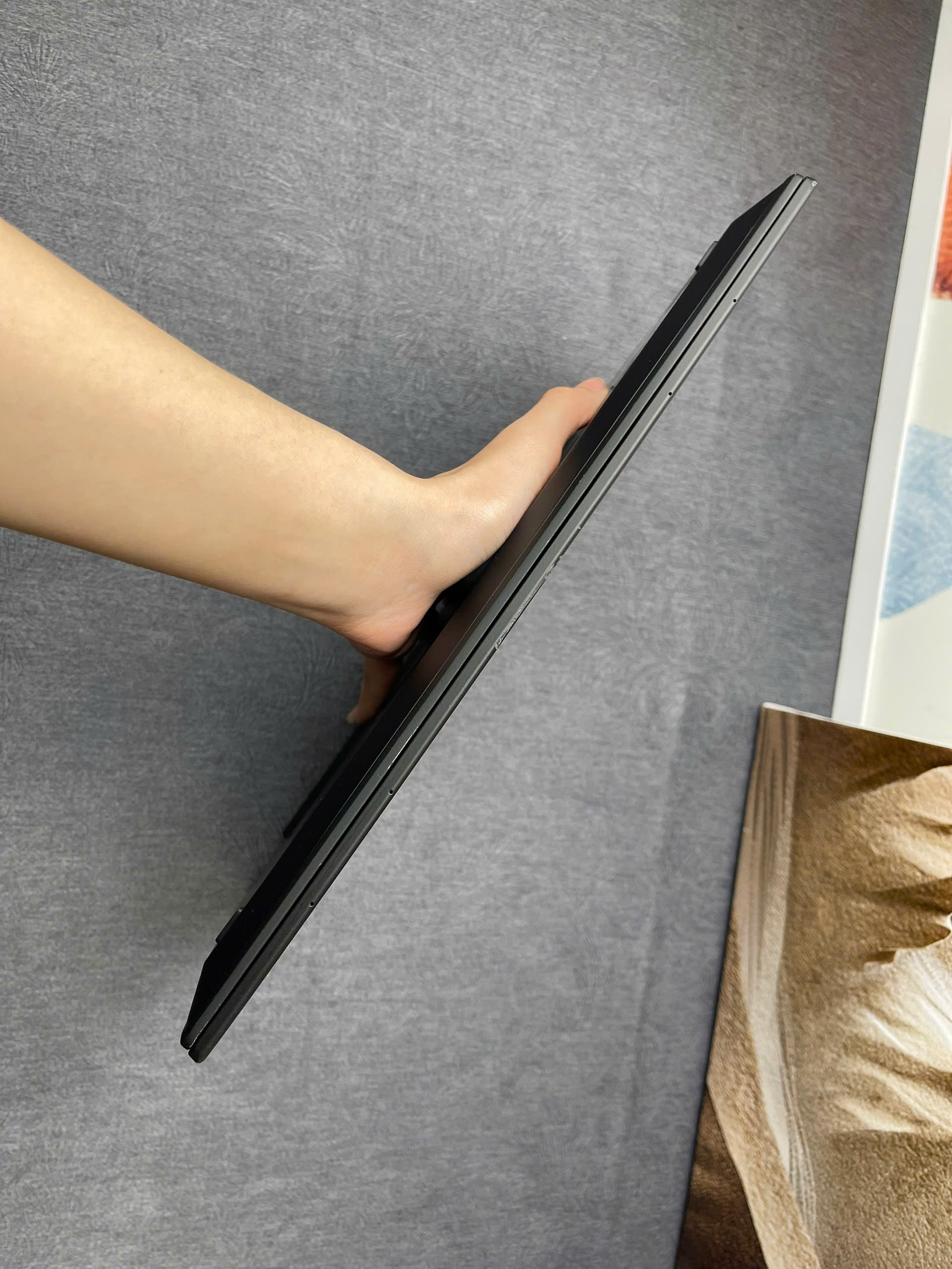 Thinkpad X1 Carbon G9 - Ảnh 3
