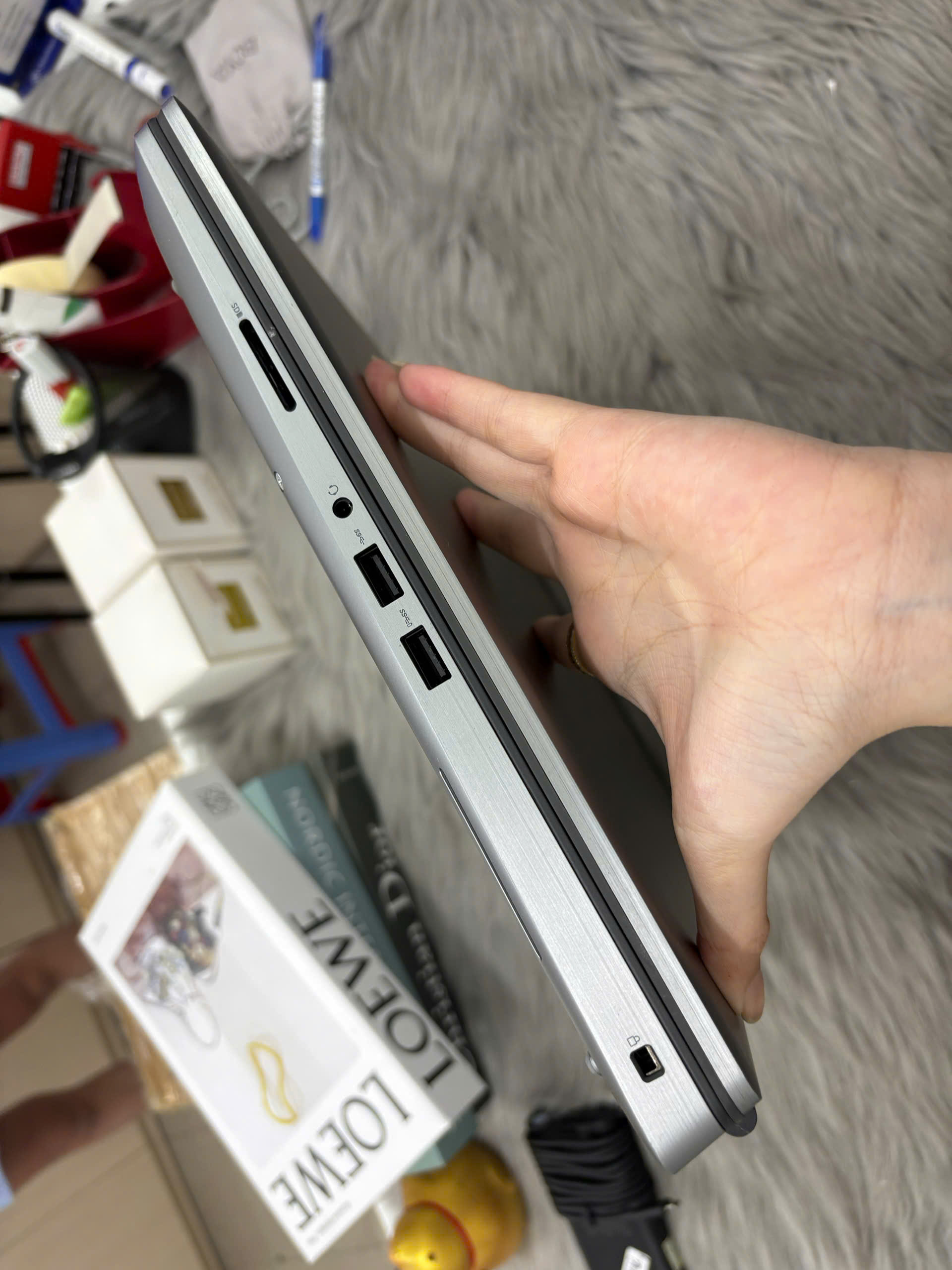 Dell Precision 7750 - Ảnh 6