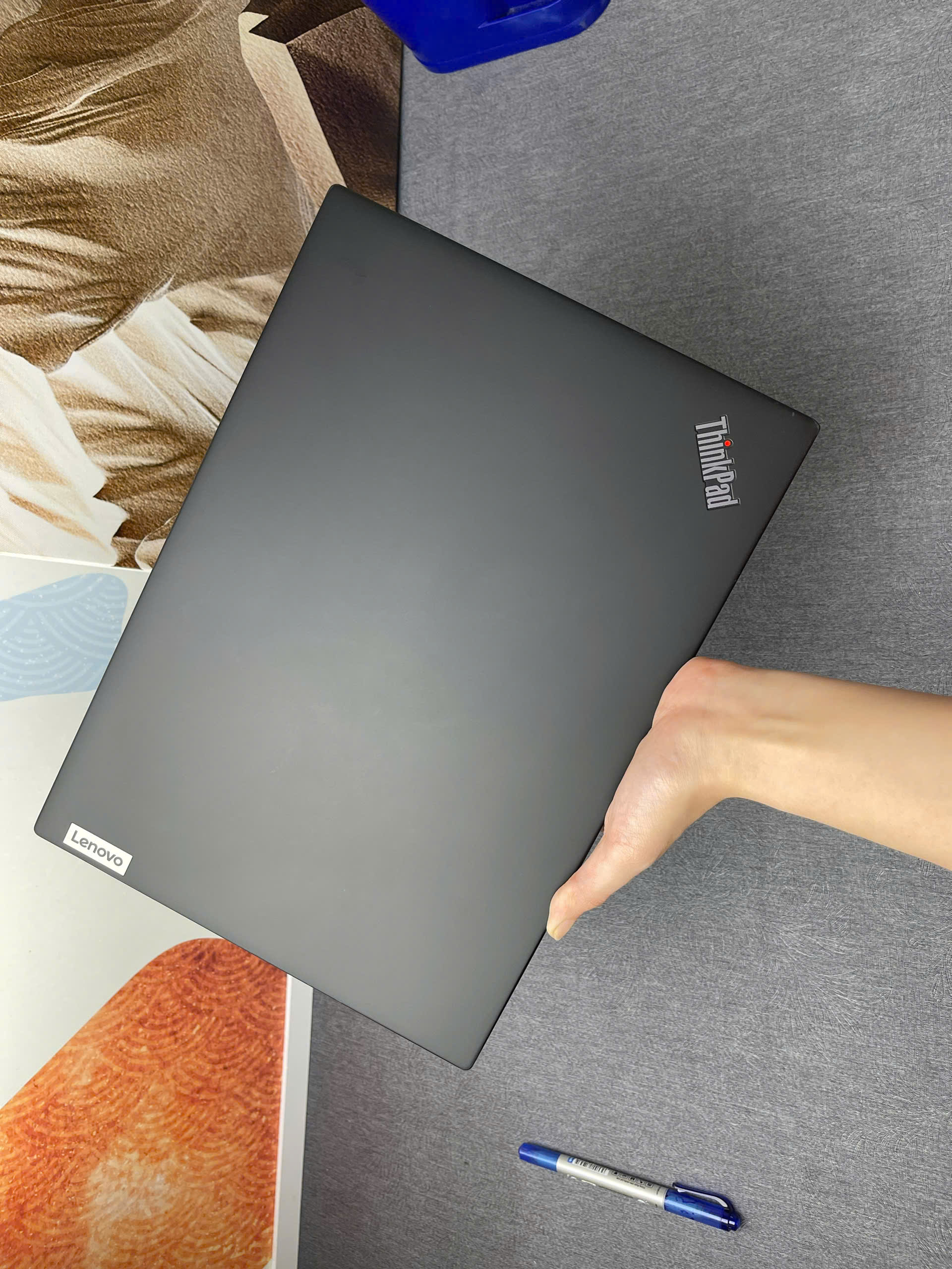 Thinkpad T14s G4 - Ảnh 2