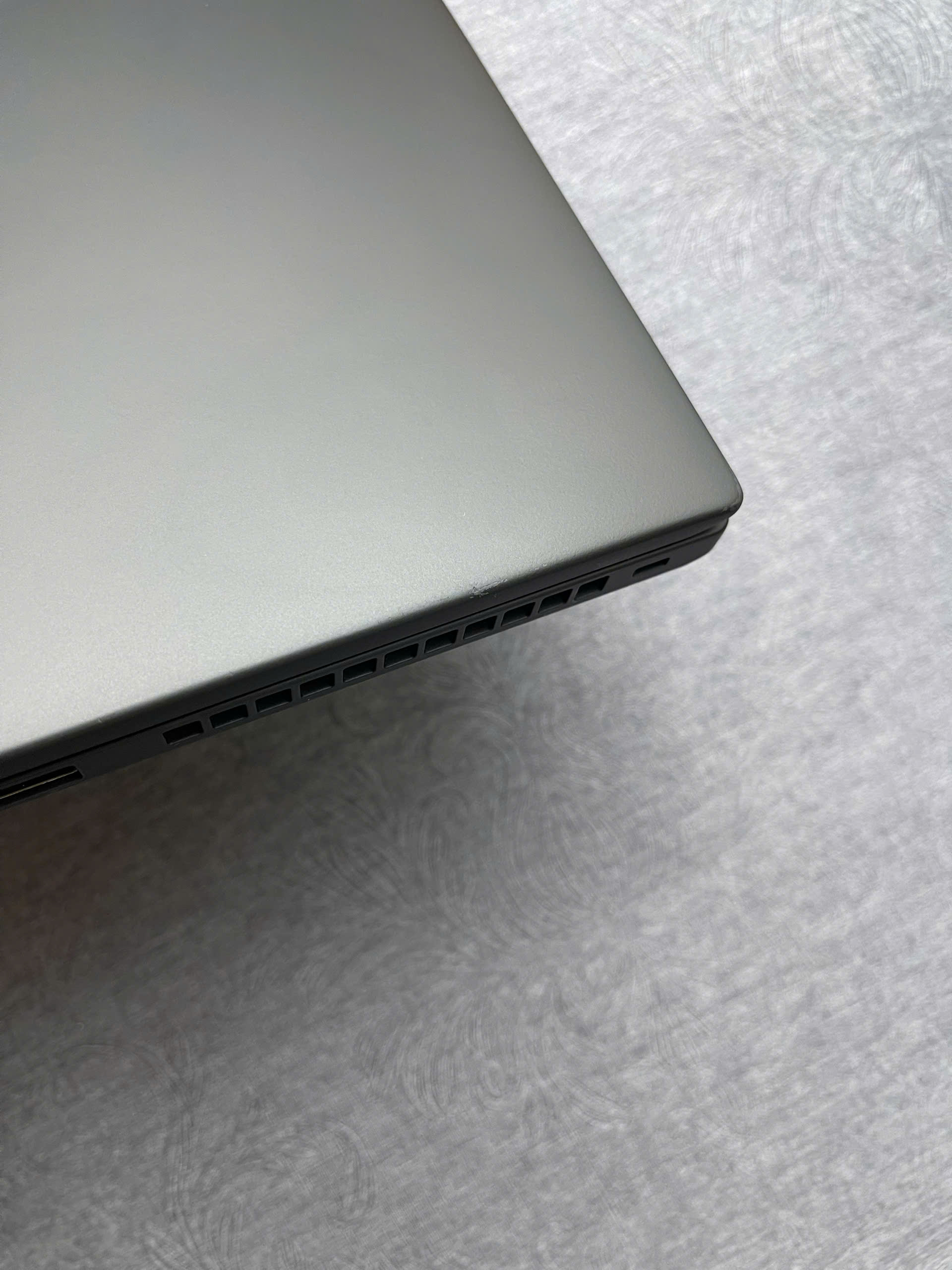 Thinkpad T14s G4 - Ảnh 3