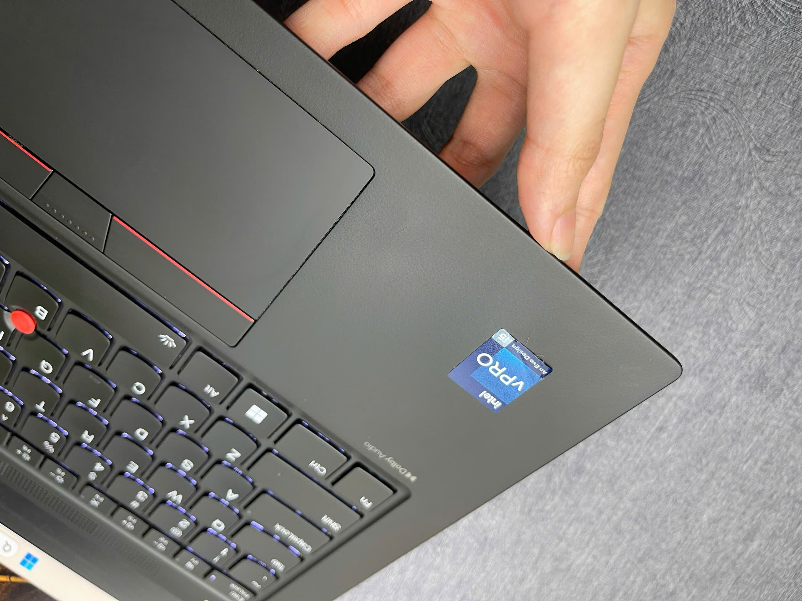 Thinkpad T14s G4 - Ảnh 9