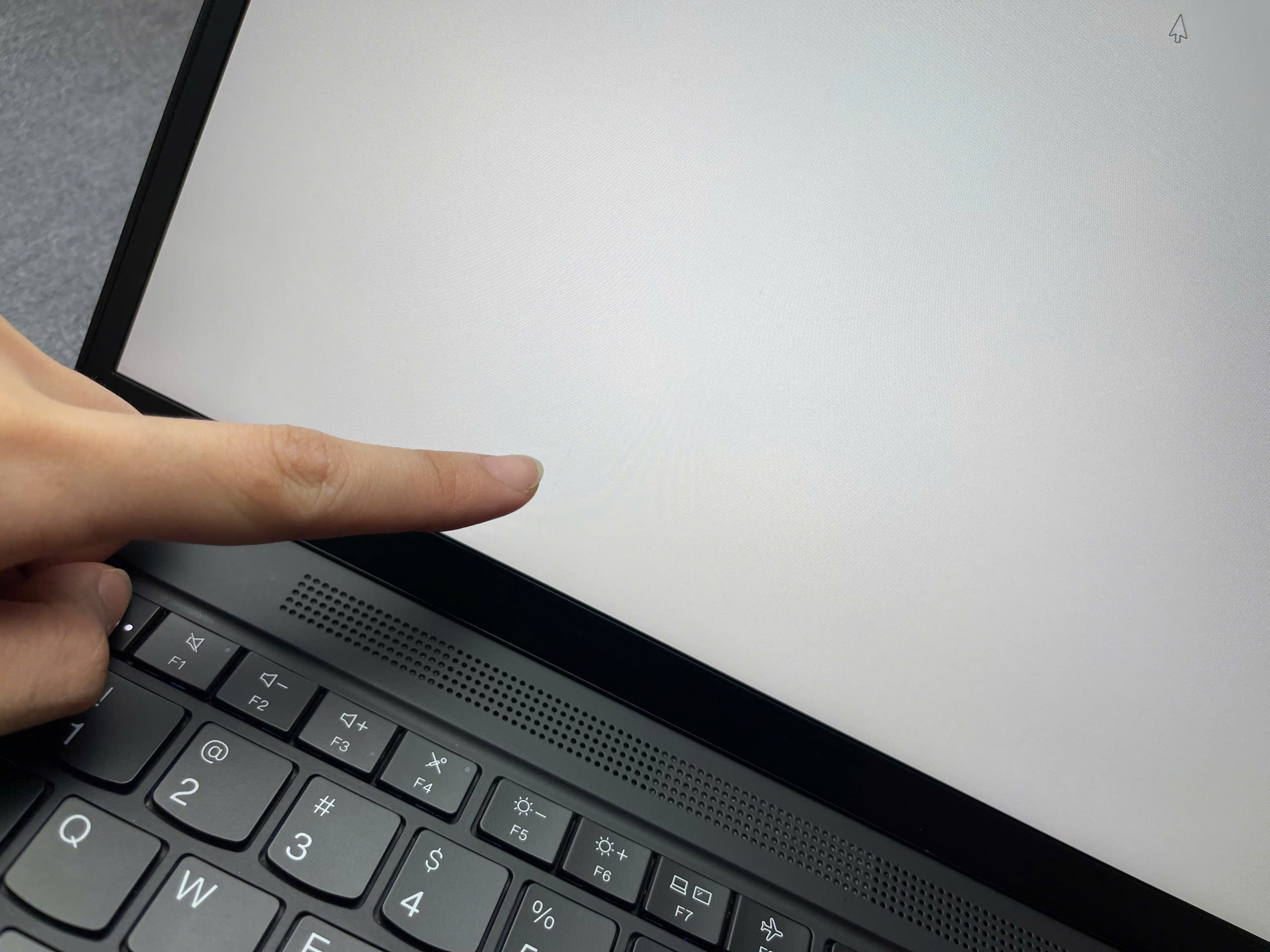 Thinkpad T14s G4 - Ảnh 11