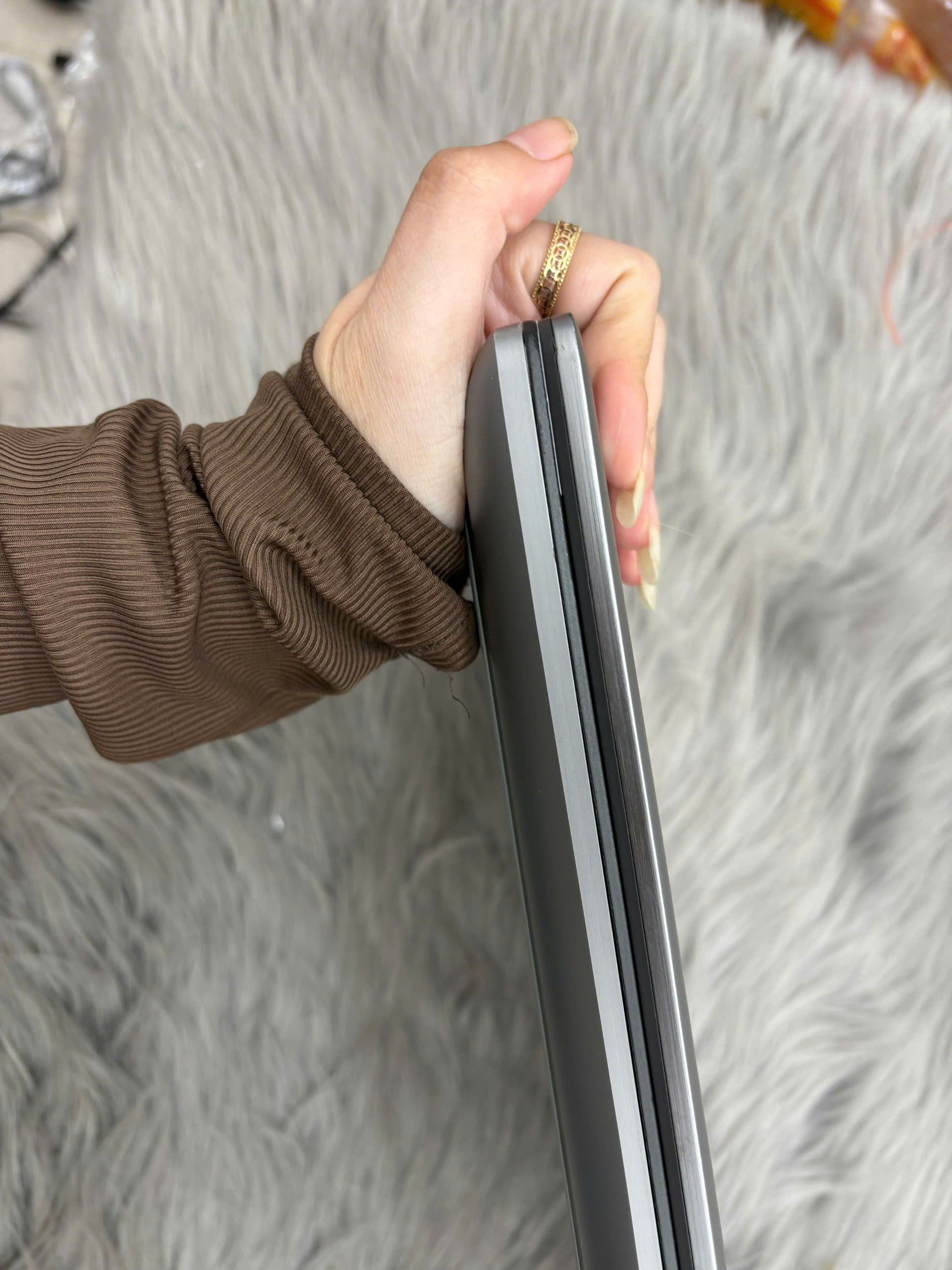 Dell Precision 7560 - Ảnh 4