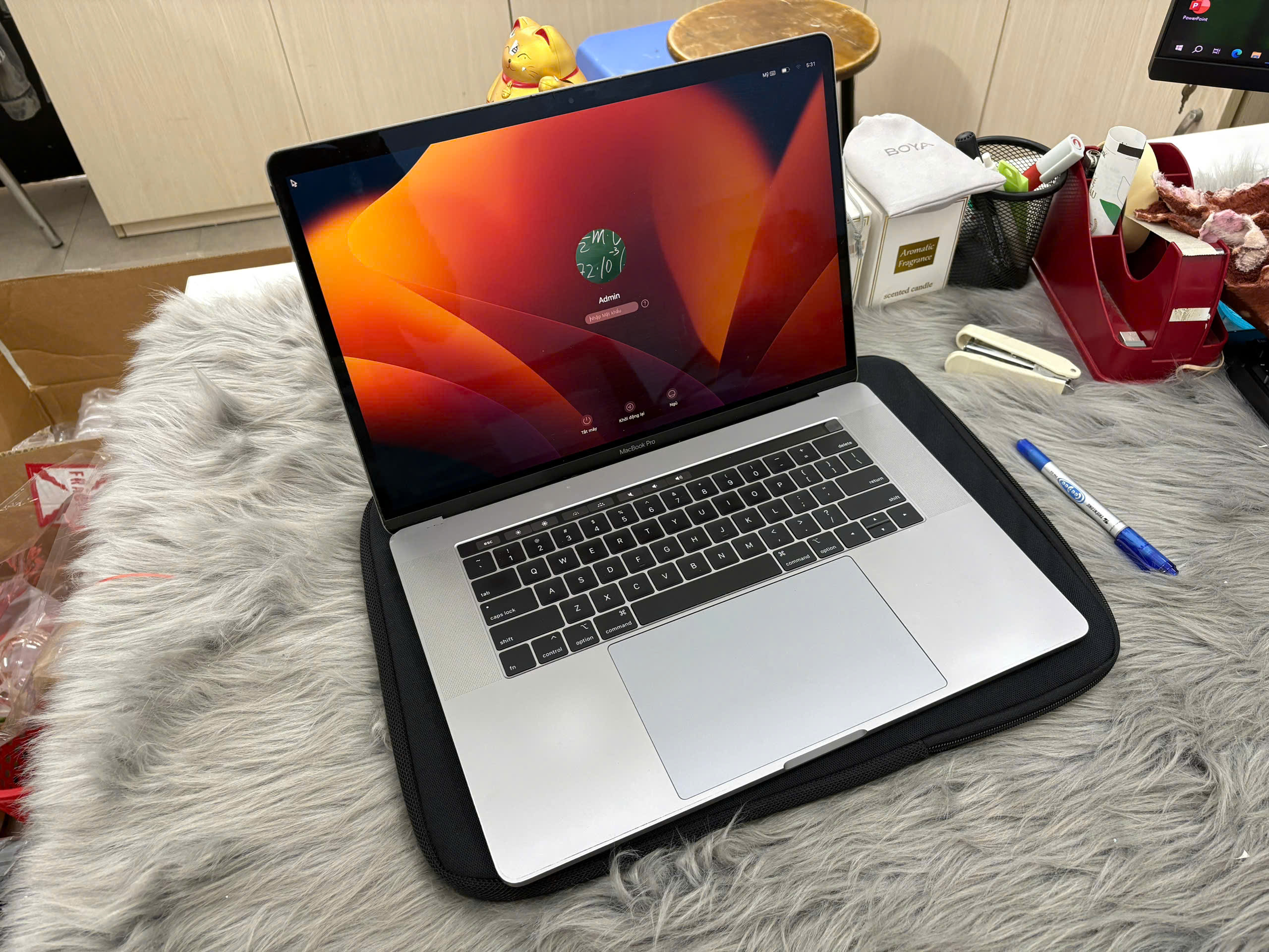 MacBook Pro 15 inch 2019