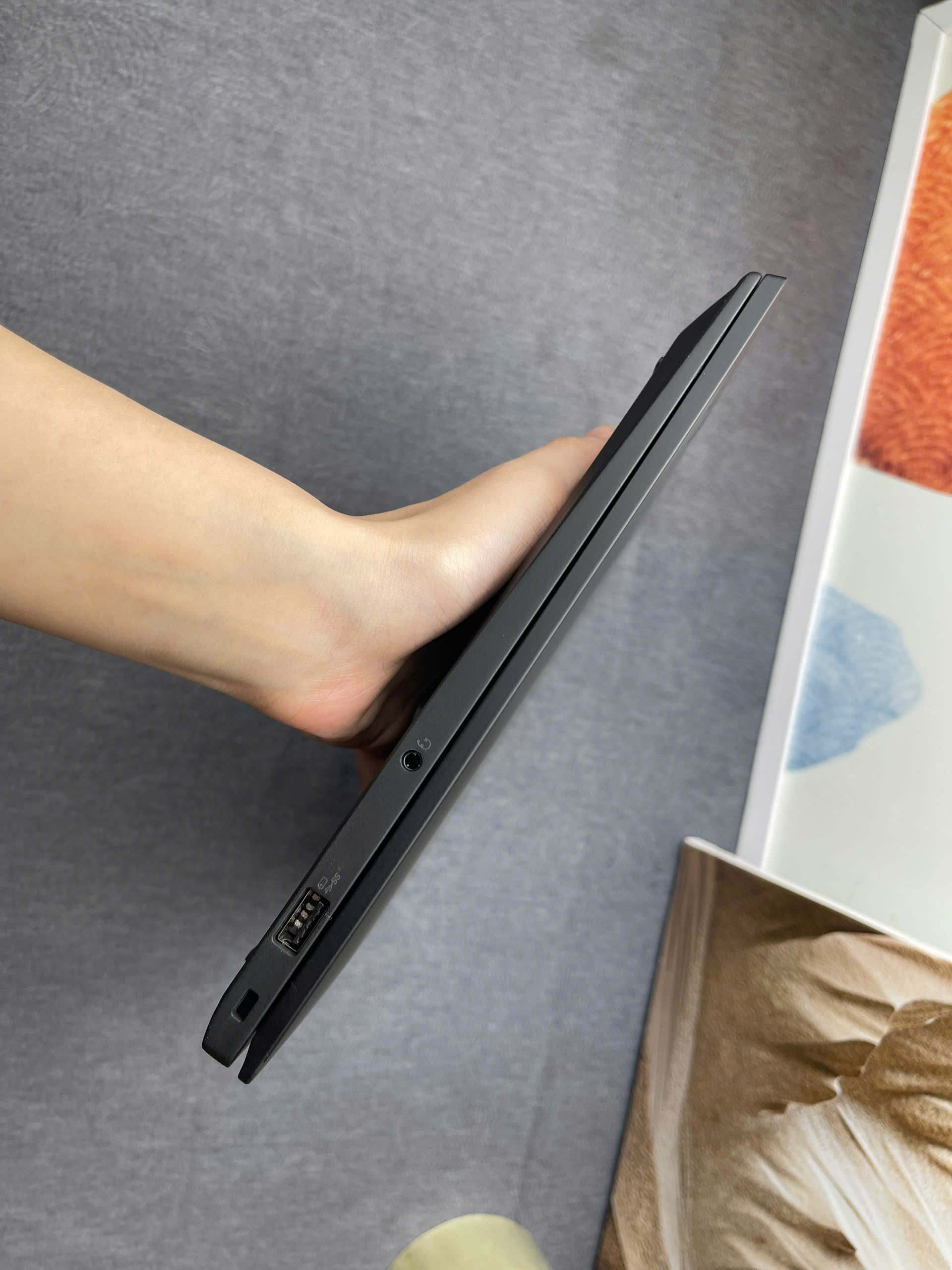 Thinkpad X1 Carbon G10 - Ảnh 8