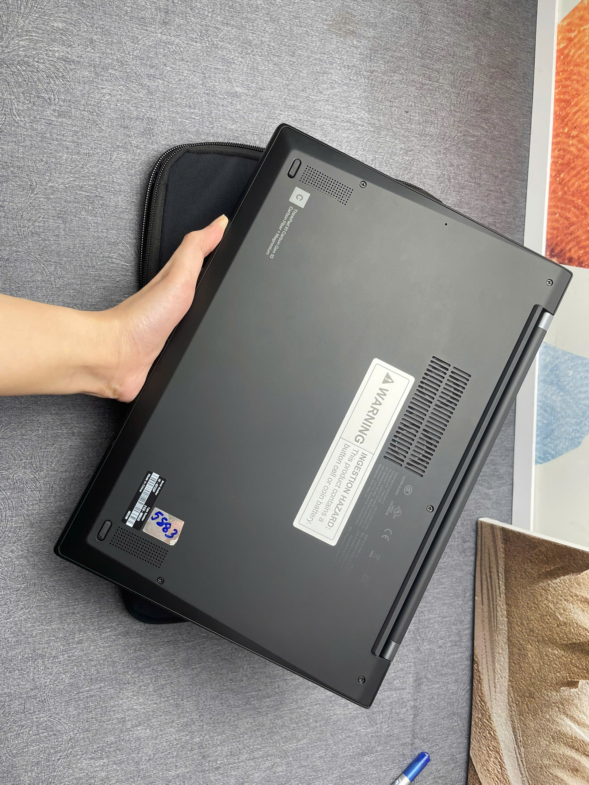 Thinkpad X1 Carbon G10 - Ảnh 2