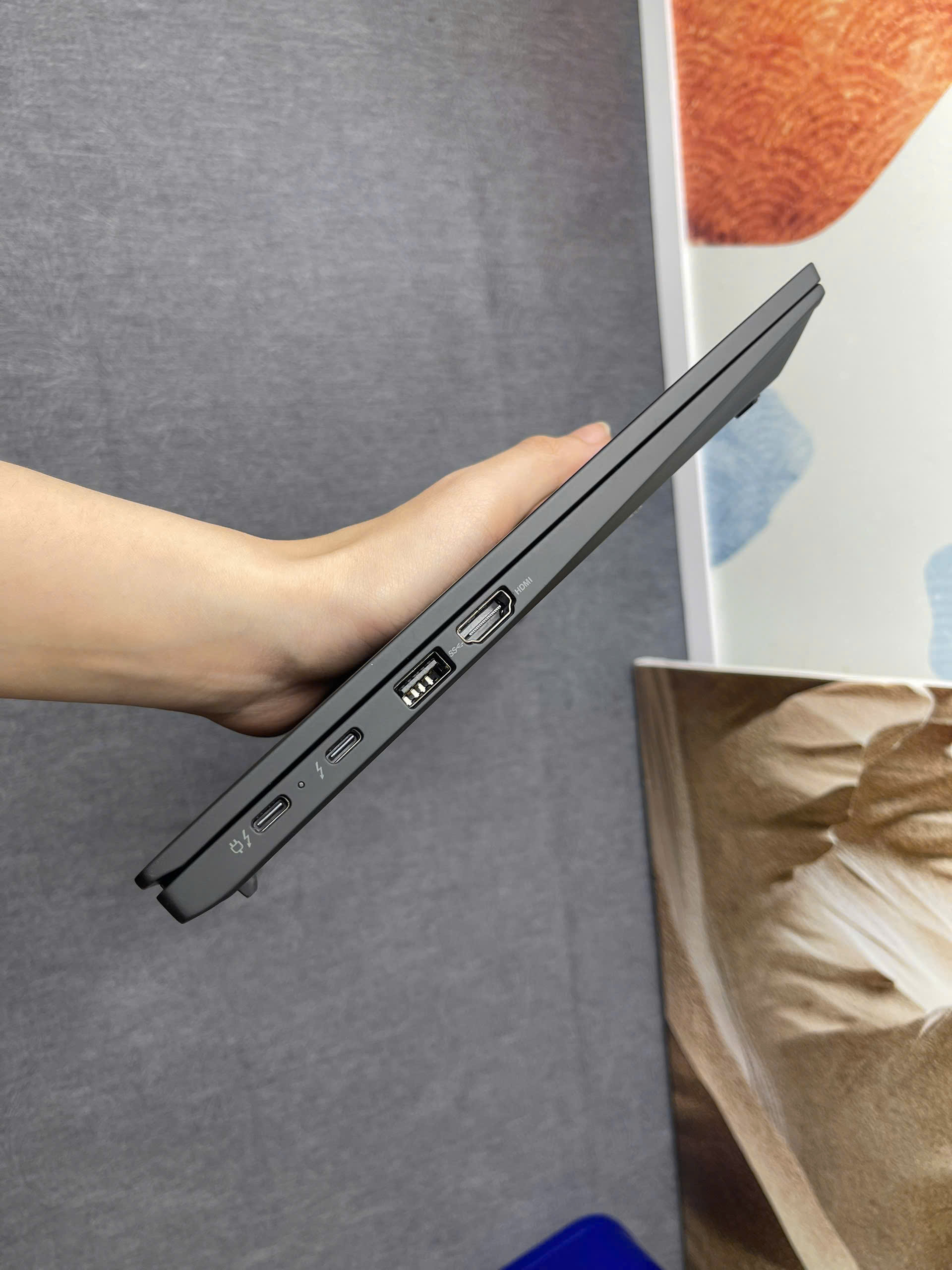 Thinkpad X1 Carbon G10 - Ảnh 5