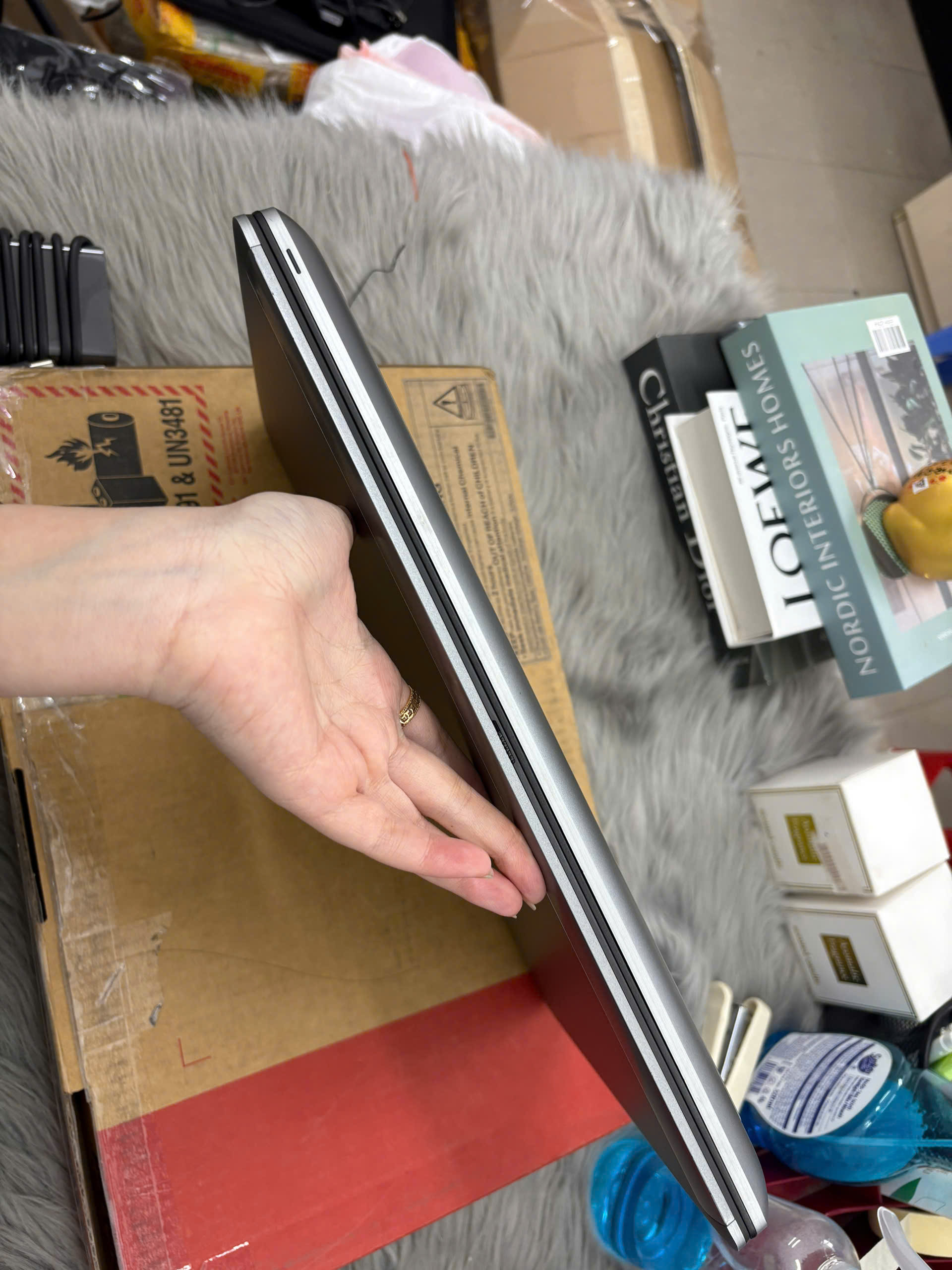 Dell Precision 7560 - Ảnh 4