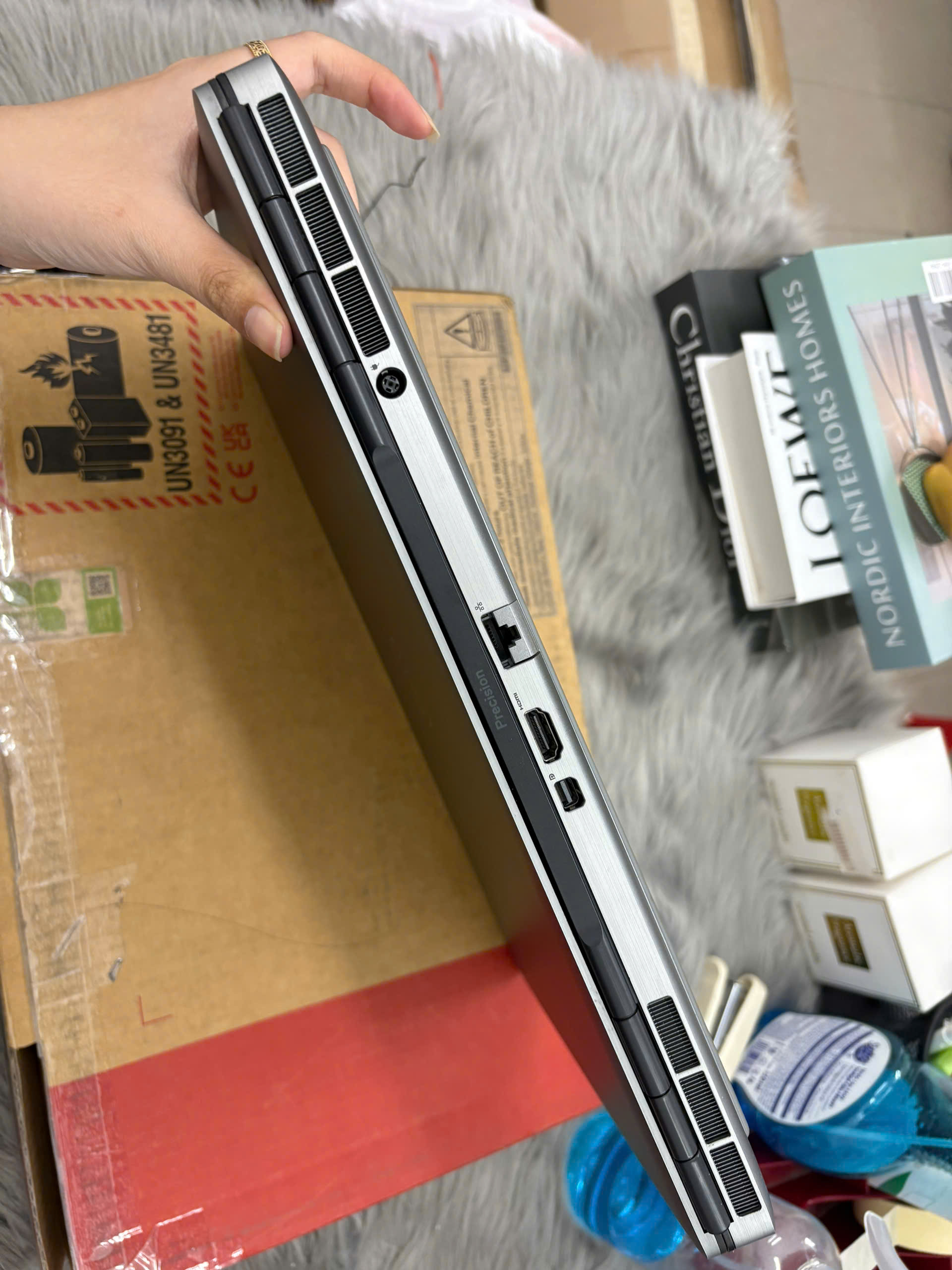 Dell Precision 7560 - Ảnh 8