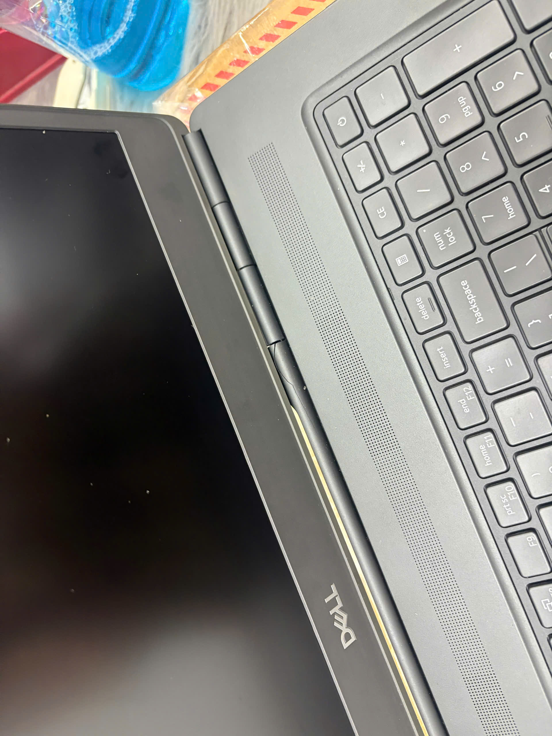 Dell Precision 7750 - Ảnh 4