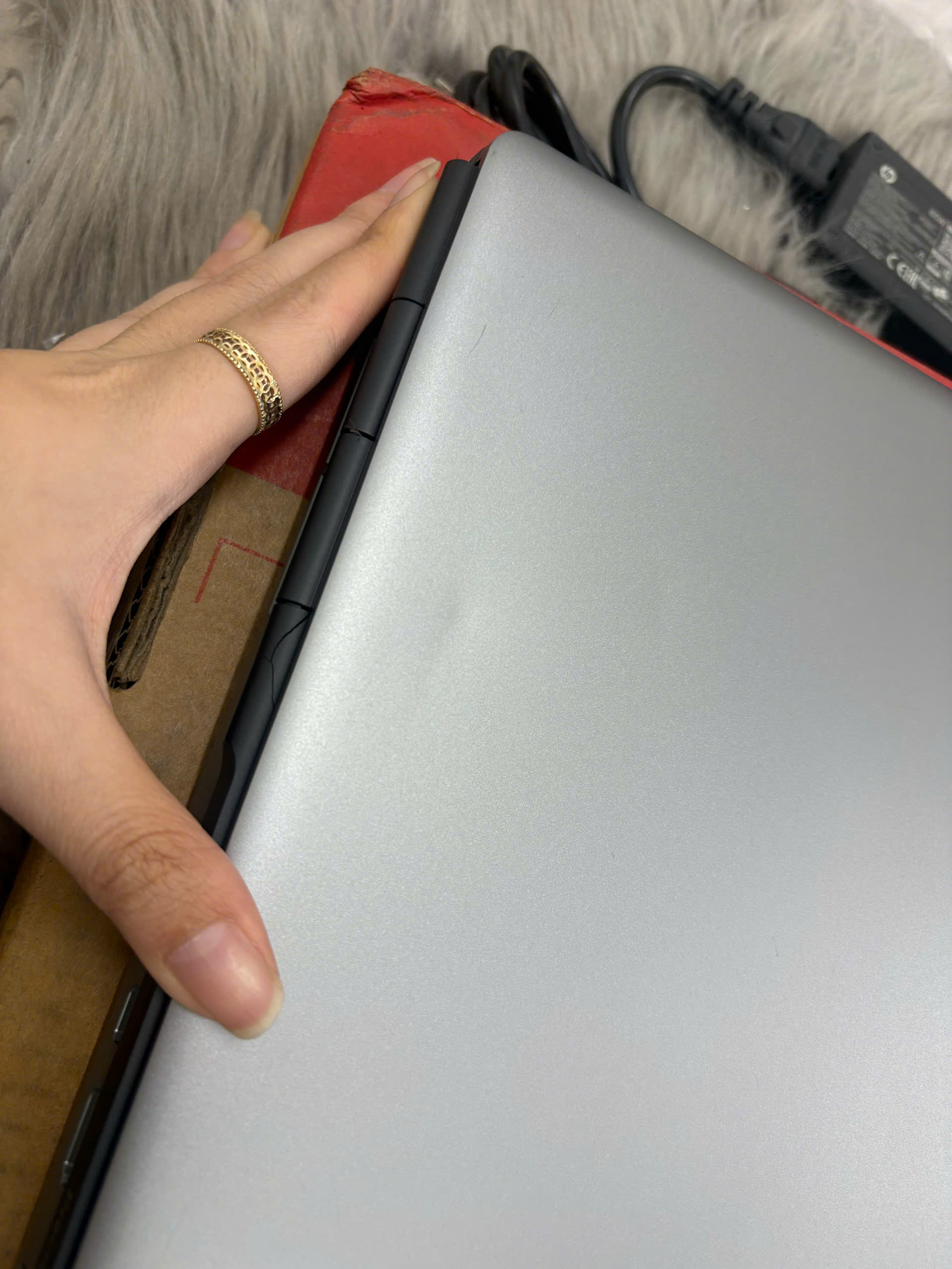 Dell Precision 7750 - Ảnh 16