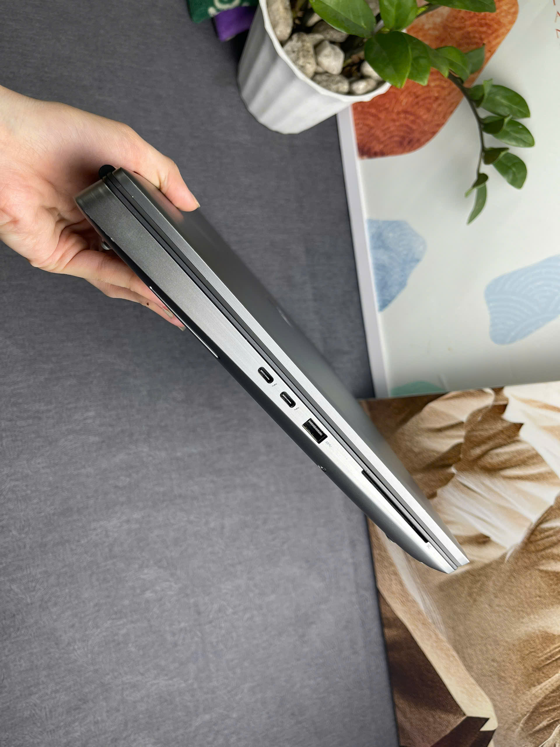 Dell Precision 7760 - Ảnh 8