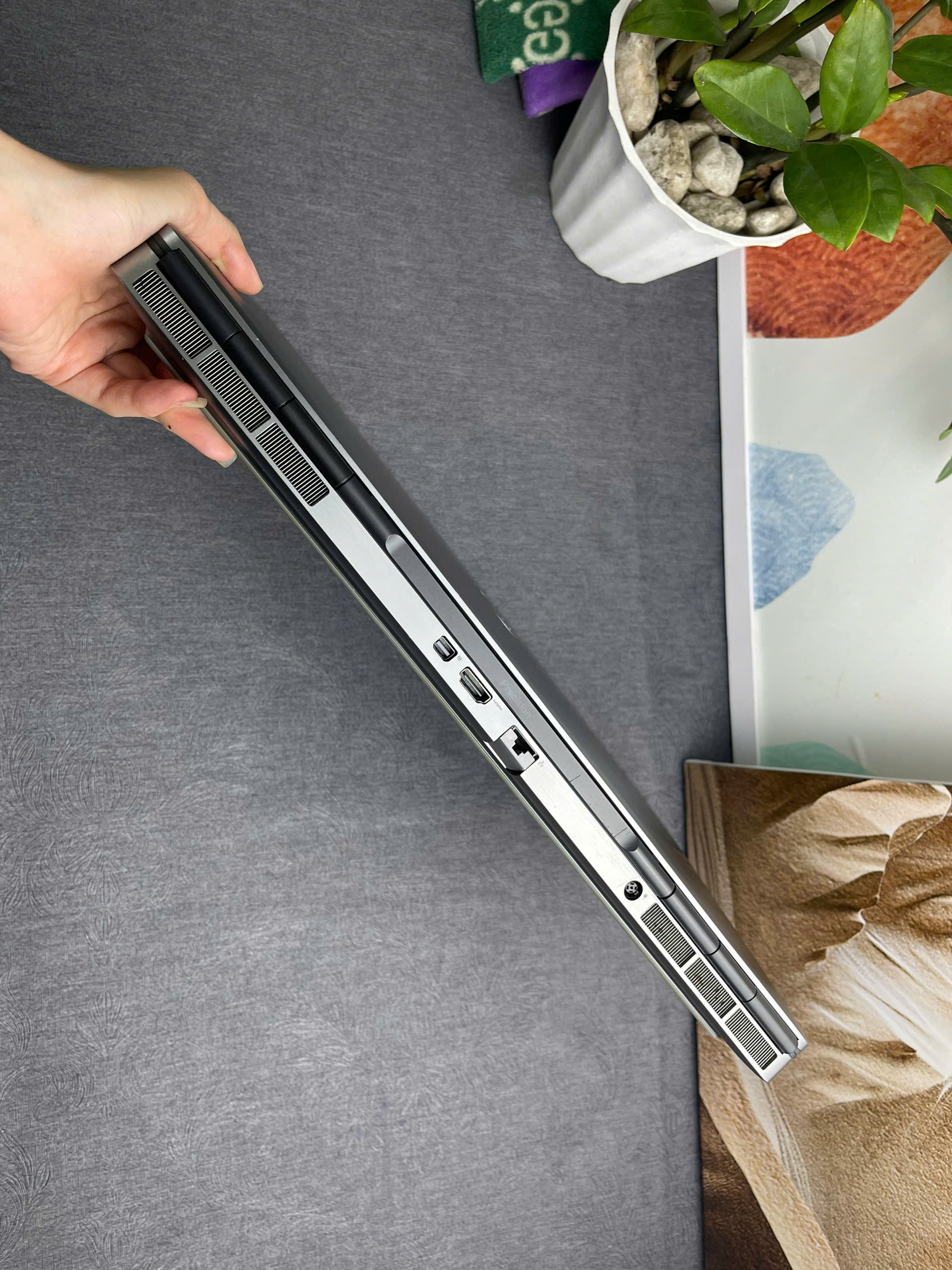 Dell Precision 7760 - Ảnh 9