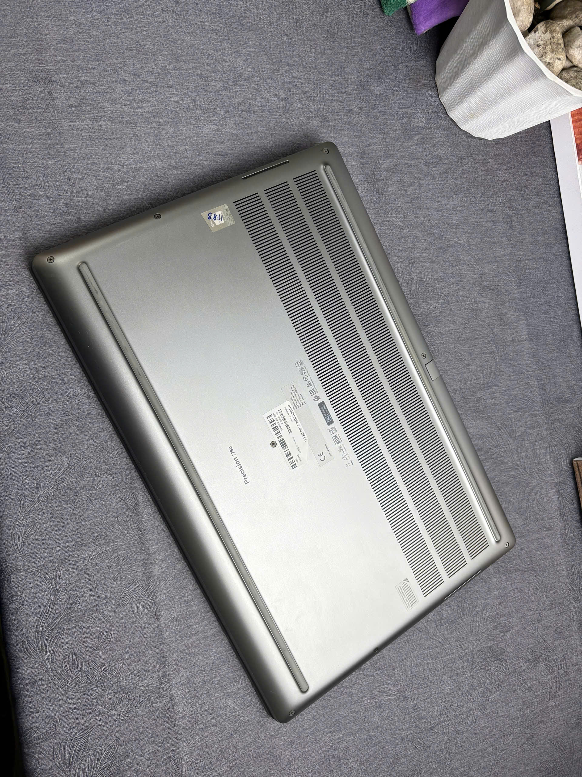 Dell Precision 7760 - Ảnh 2