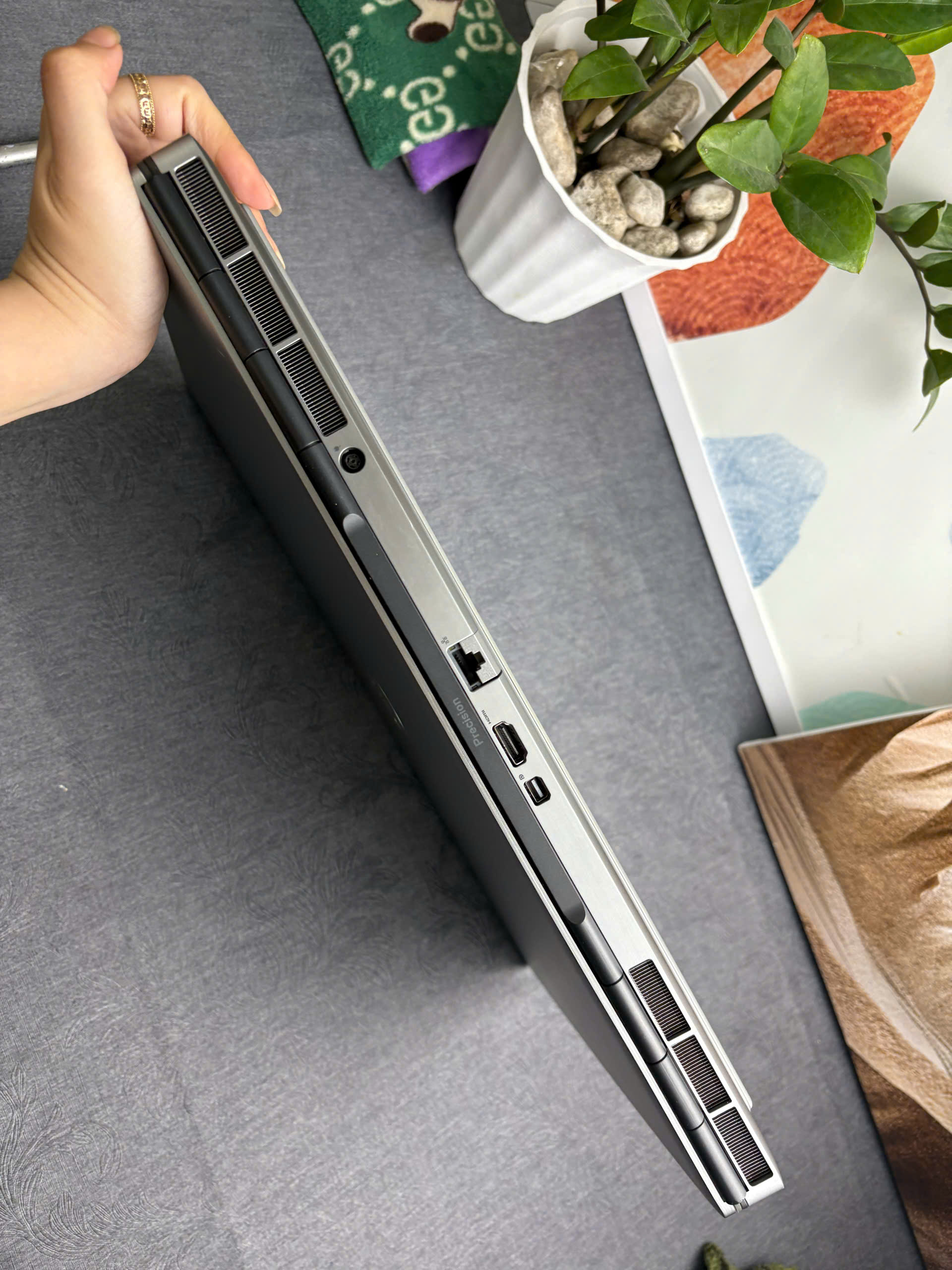 Dell Precision 7760 - Ảnh 5