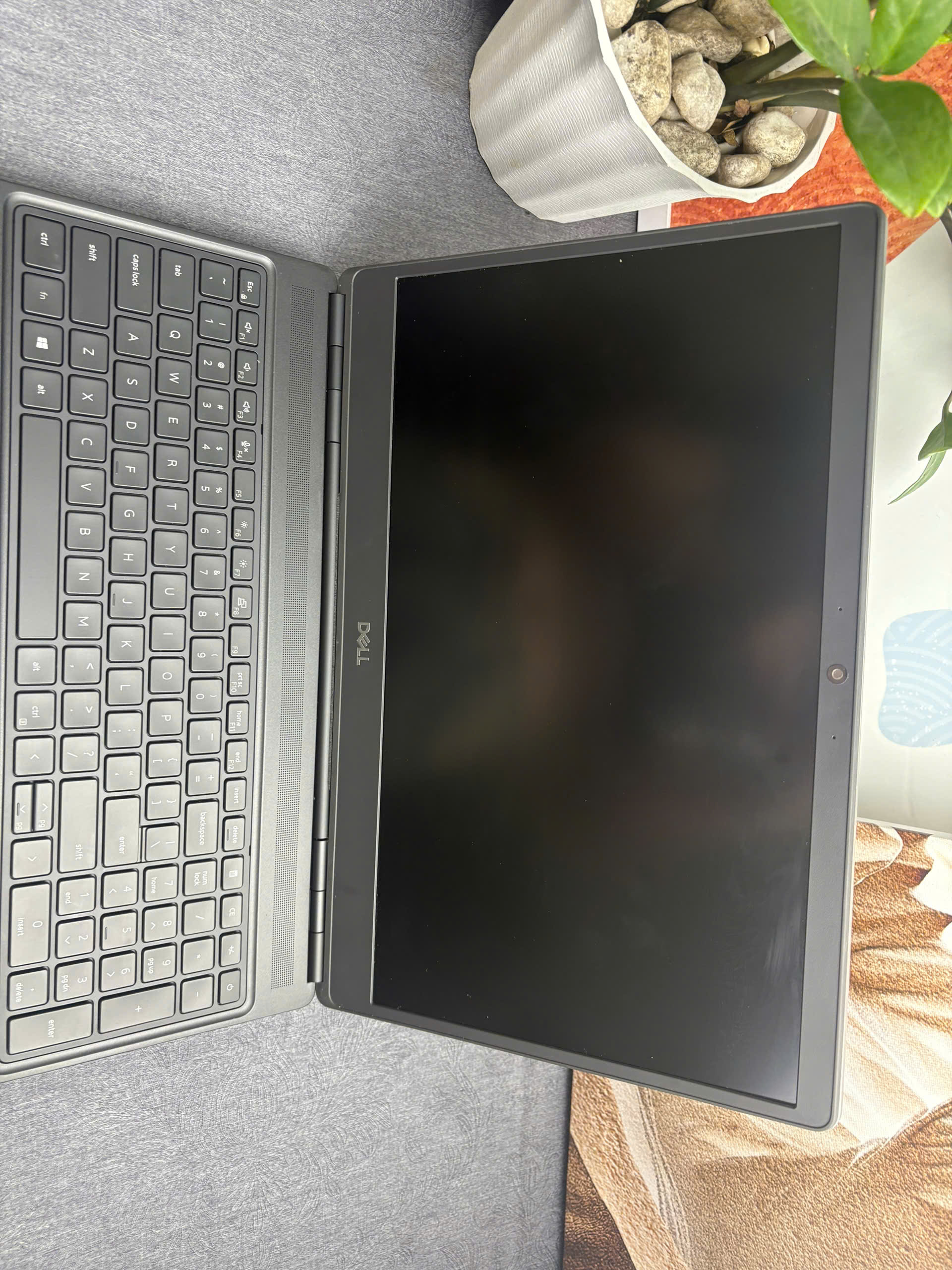 Dell Precision 7560 - Ảnh 2