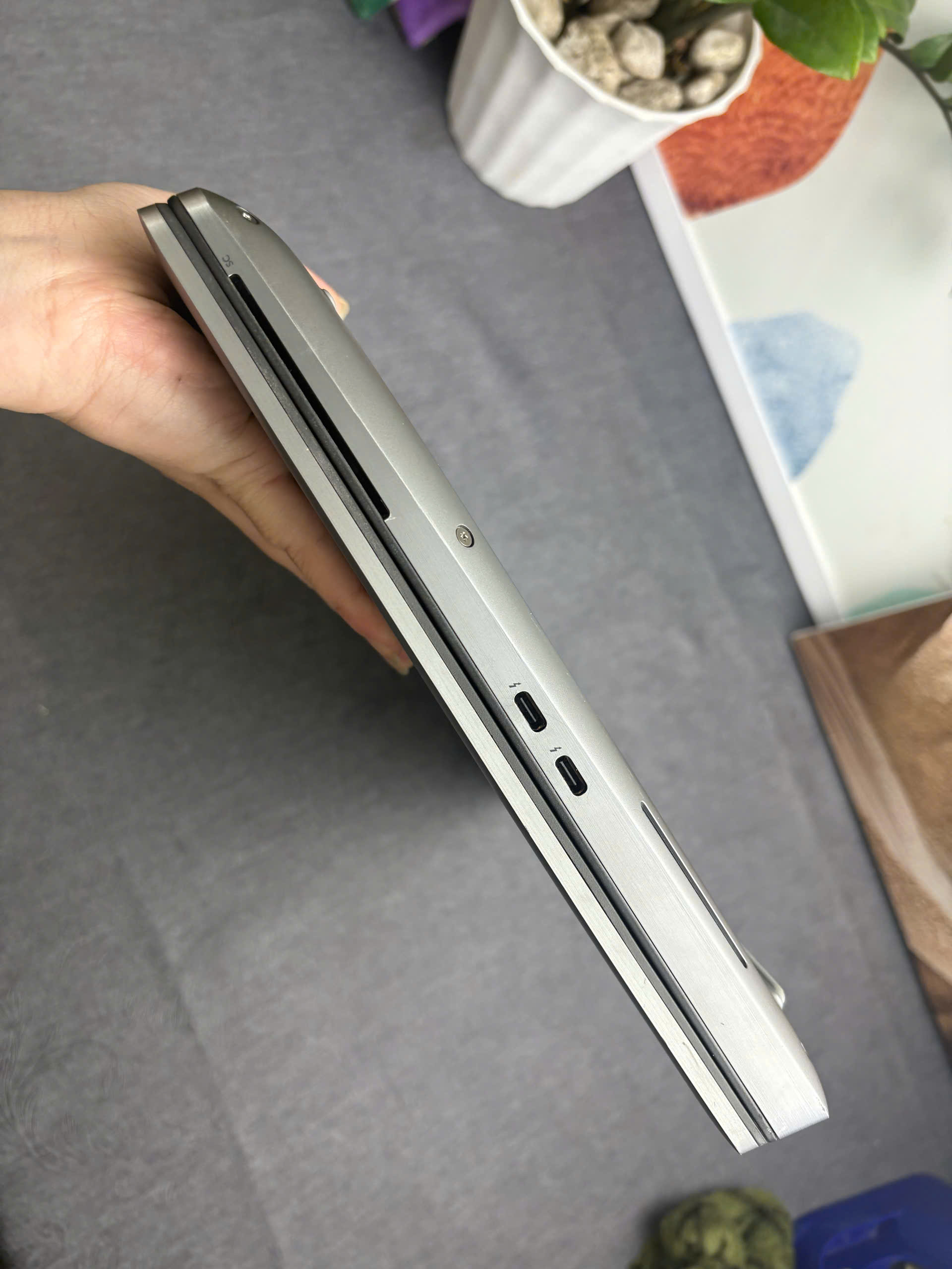 Dell Precision 7560 - Ảnh 8