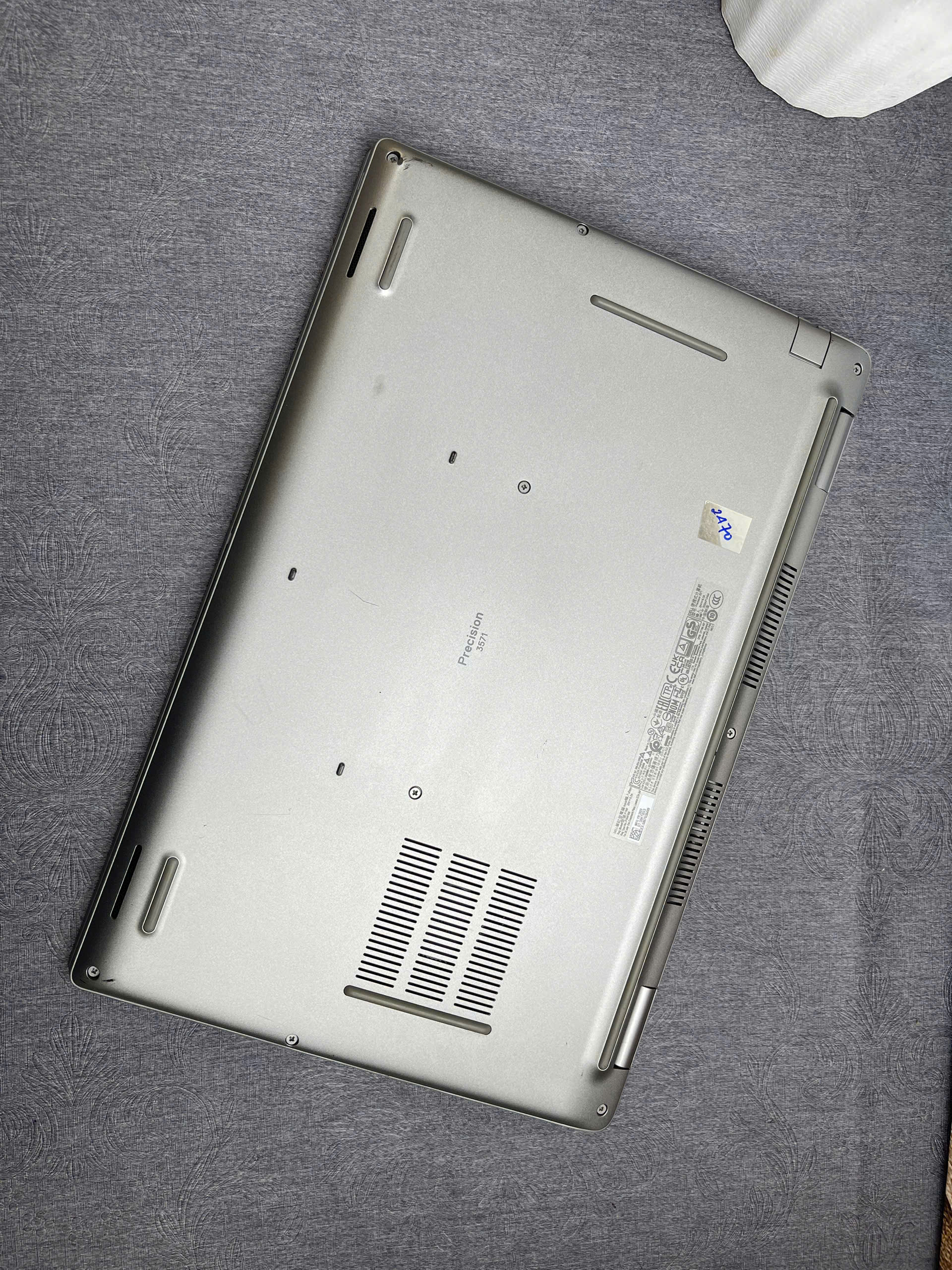 Dell Precision 3571 - Ảnh 7