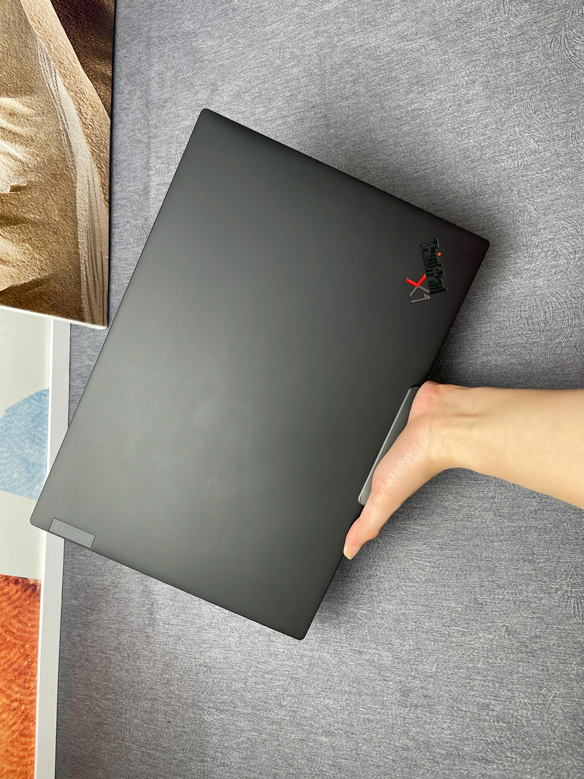 Thinkpad X1 Carbon G12 - Ảnh 2