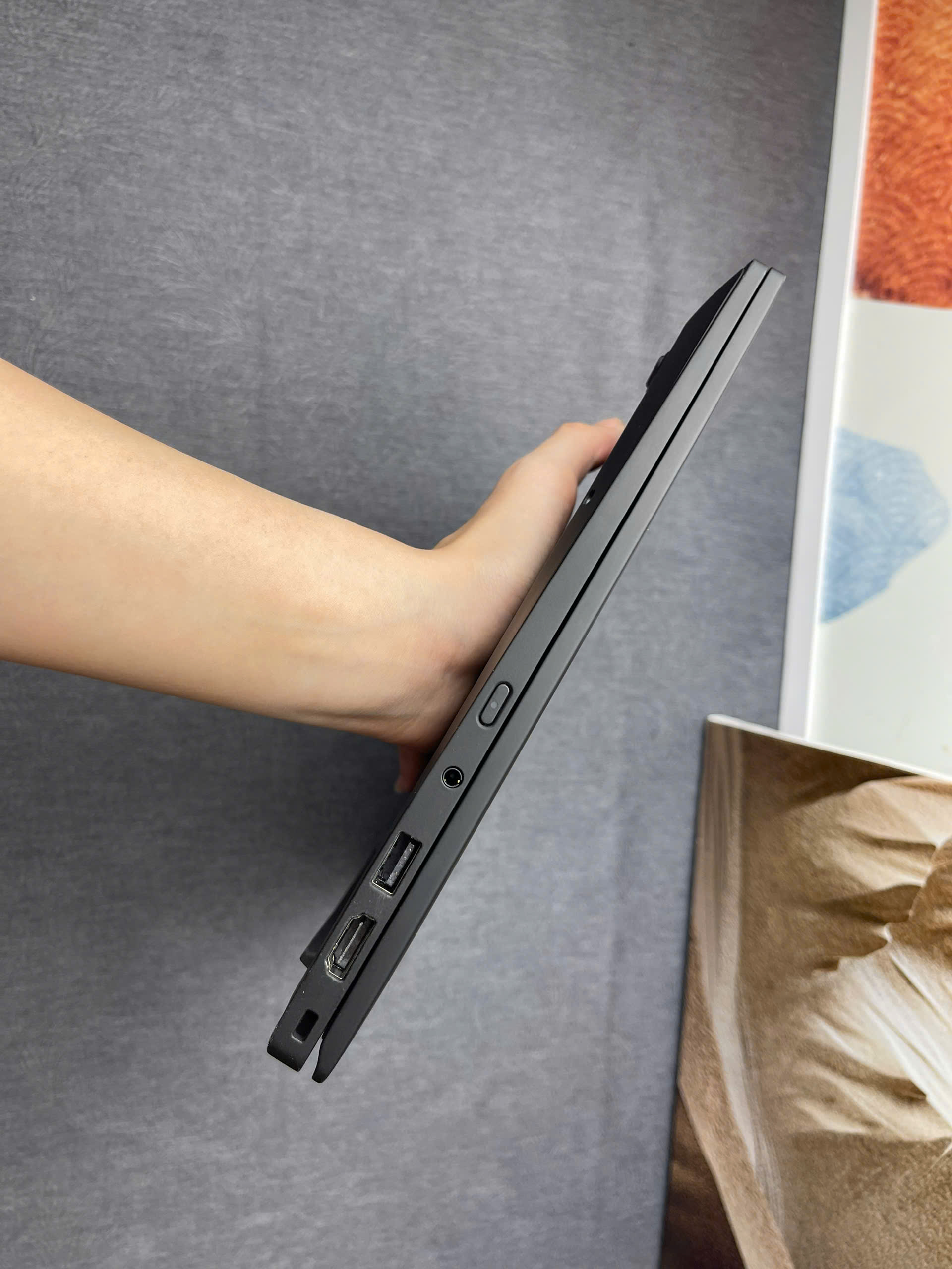 Thinkpad X1 Carbon G12 - Ảnh 5