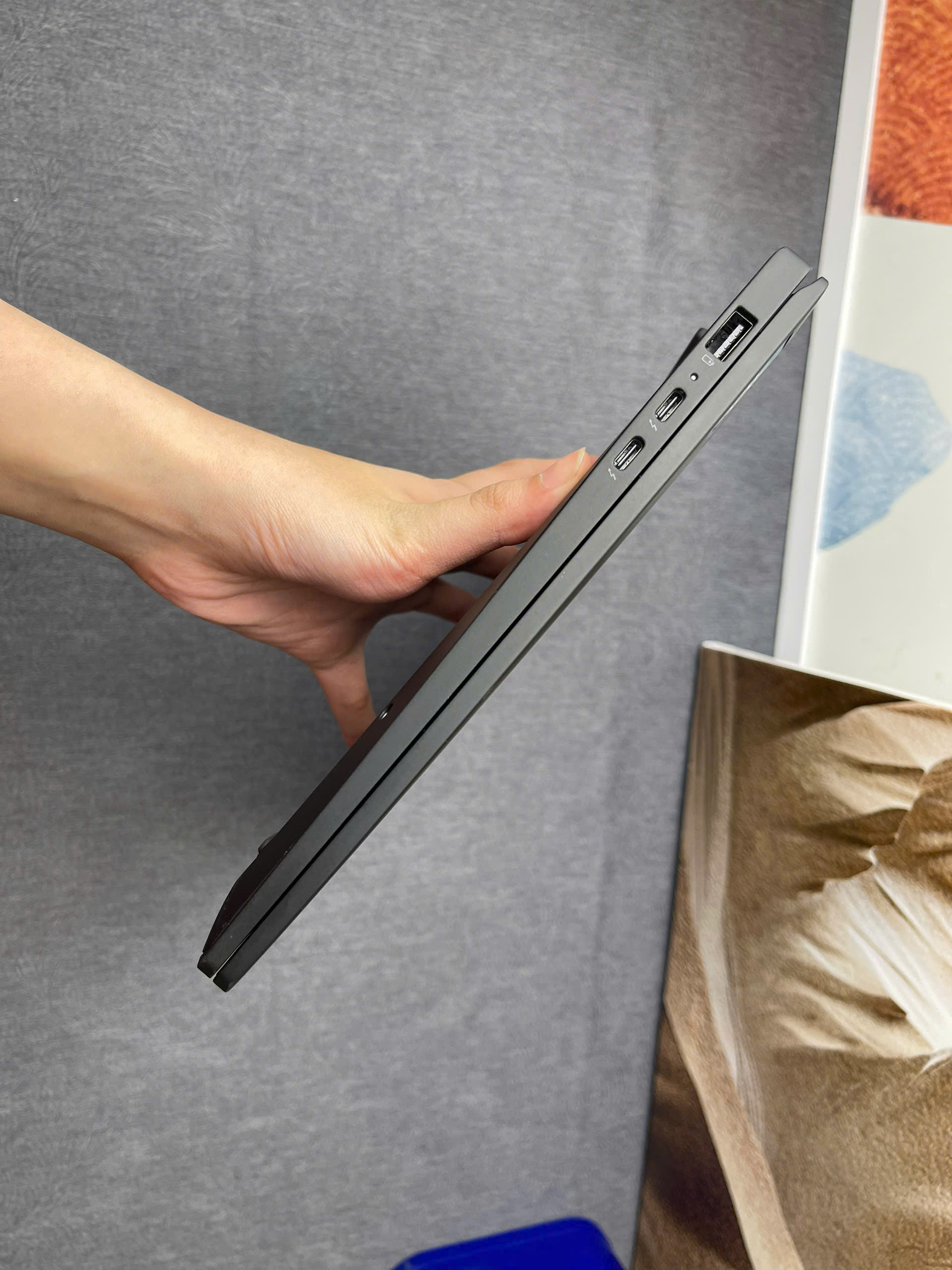Thinkpad X1 Carbon G12 - Ảnh 7