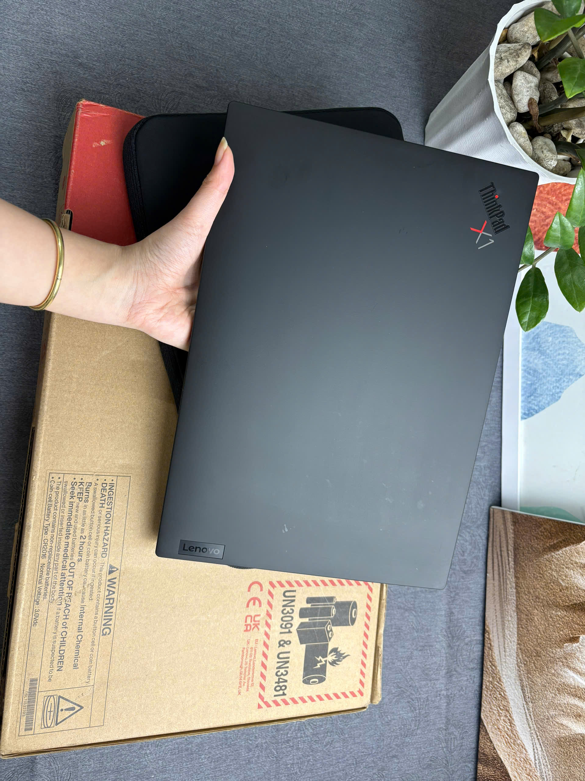 Thinkpad X1 Carbon G10 - Ảnh 9