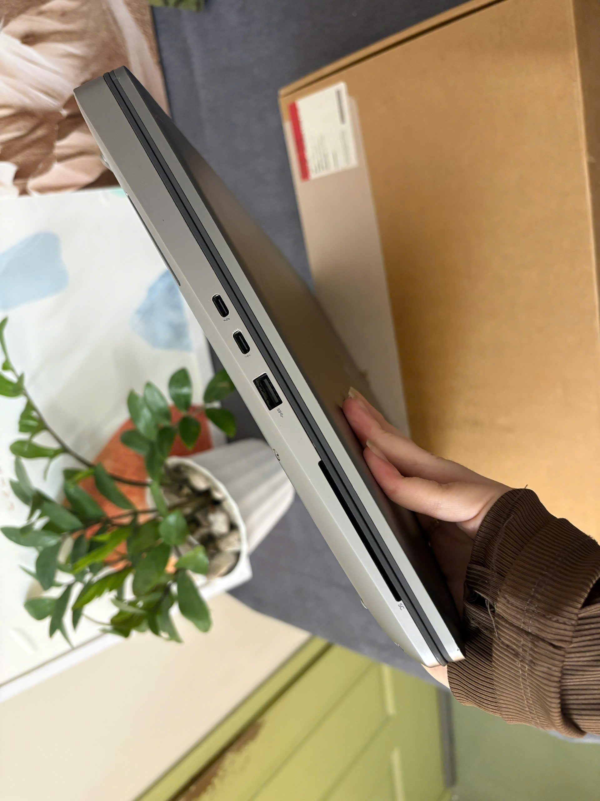 Dell Precision 7750 - Ảnh 3