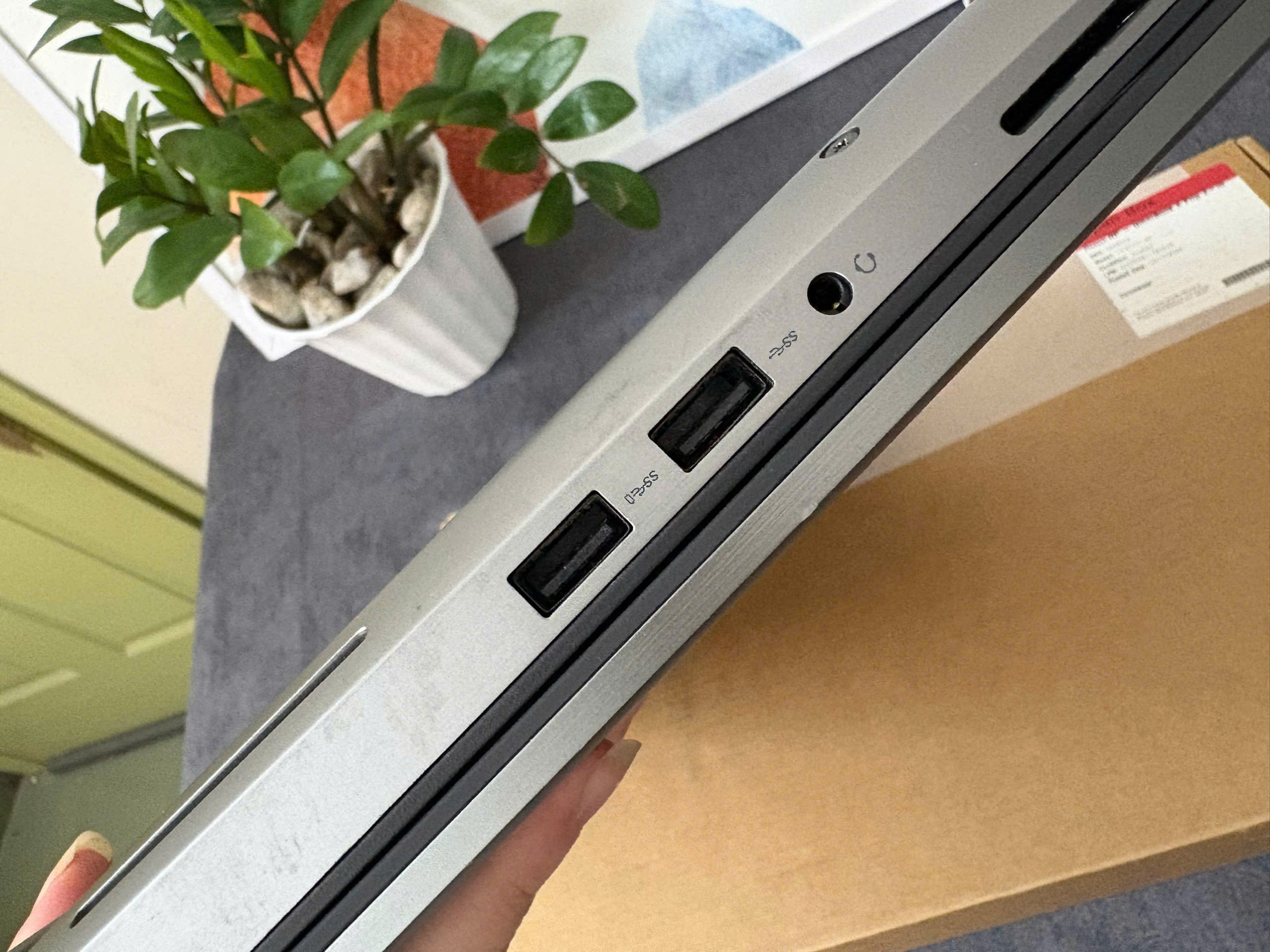 Dell Precision 7750 - Ảnh 6