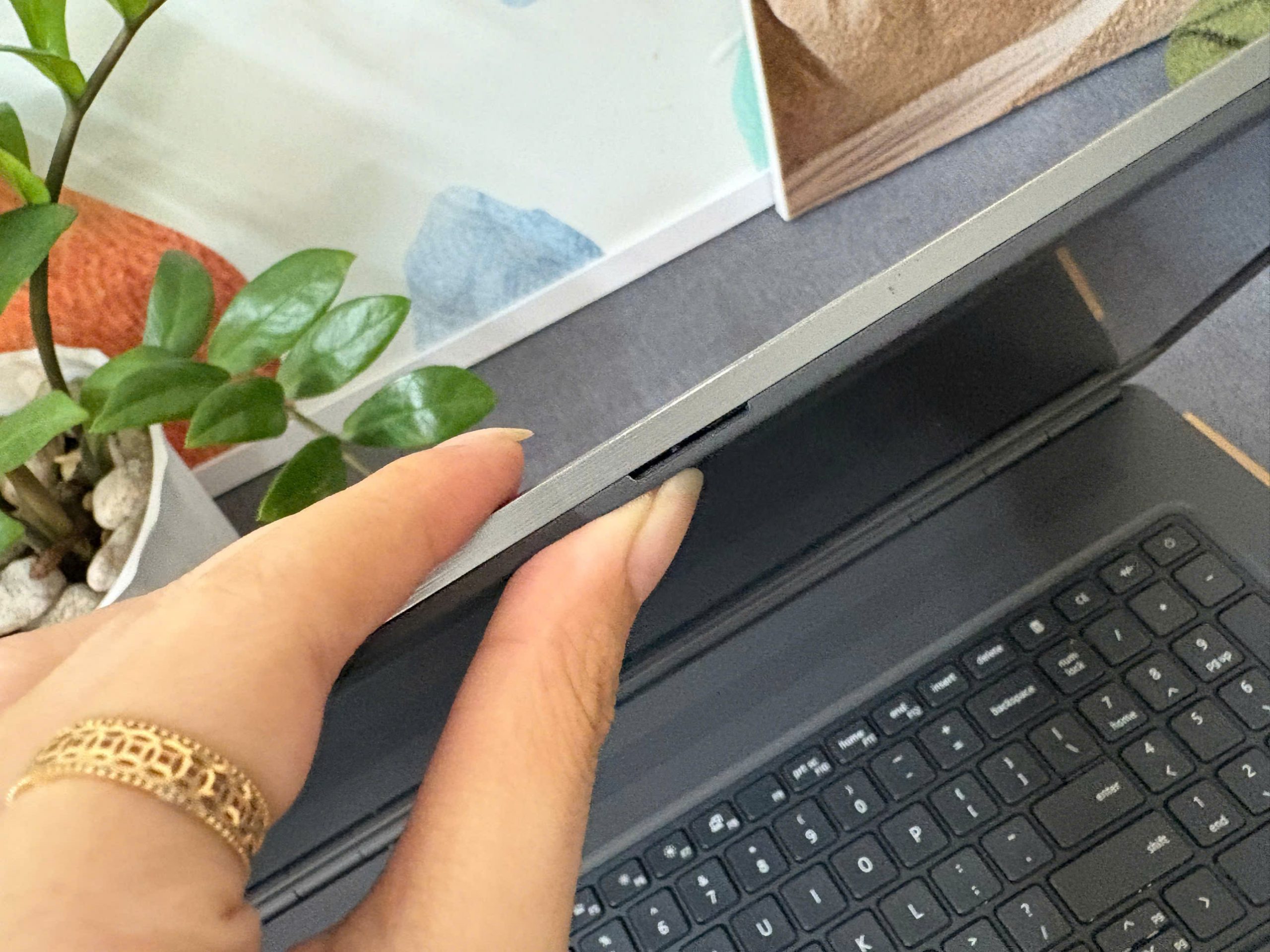 Dell Precision 7750 - Ảnh 14