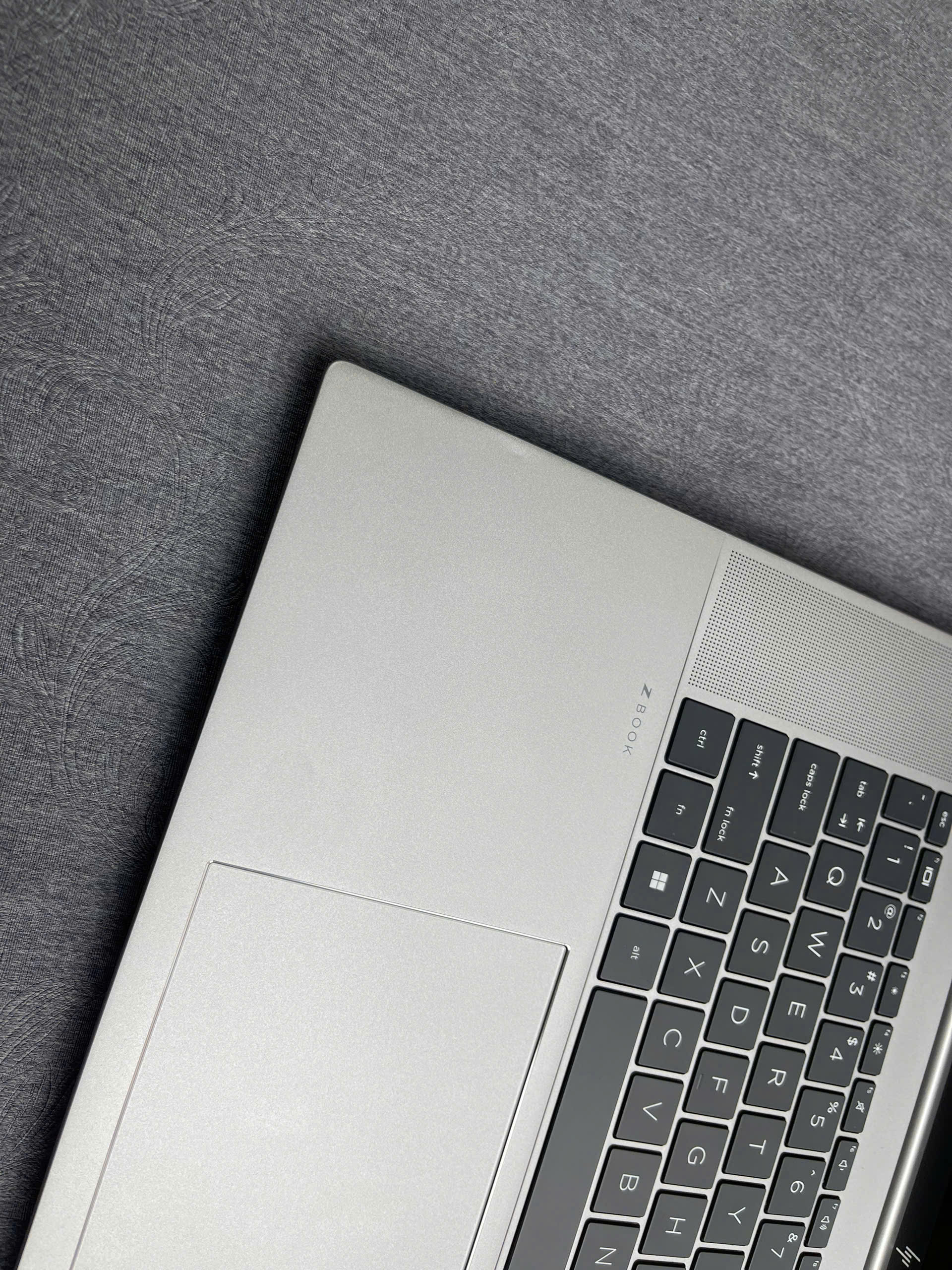 HP Zbook Studio 16 G11 - Ảnh 4
