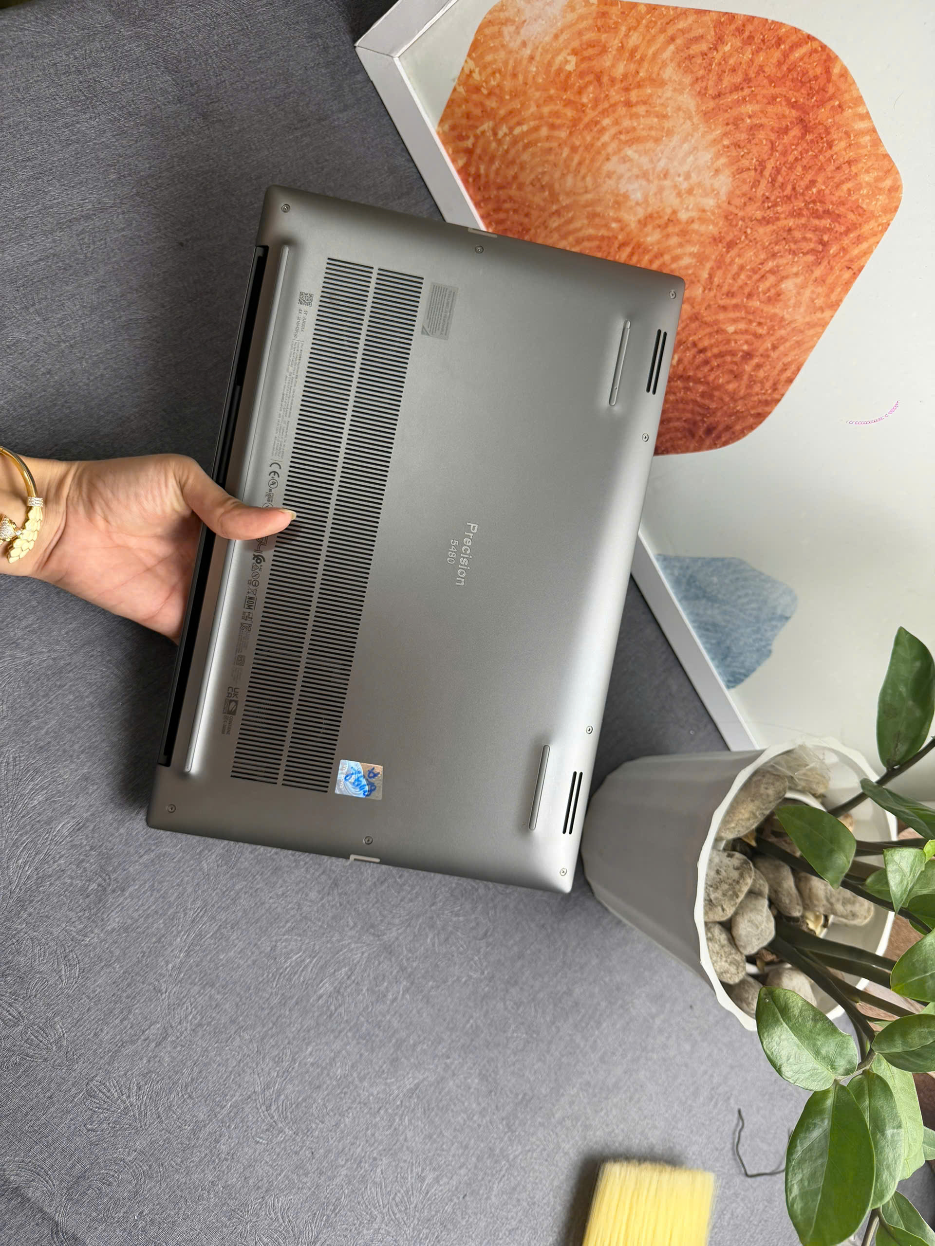 Dell Precision 5480 - Ảnh 14