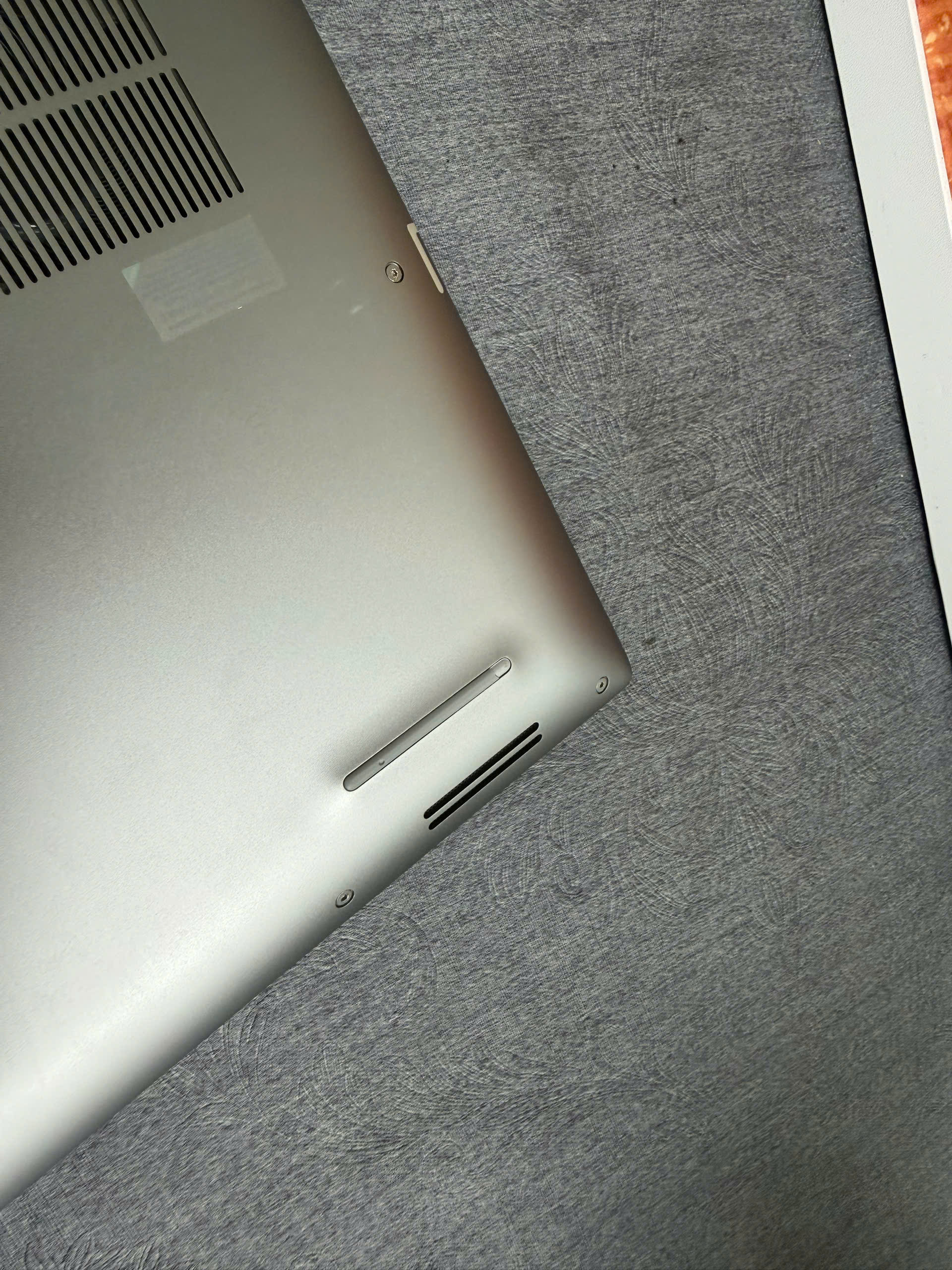 Dell Precision 5480 - Ảnh 16