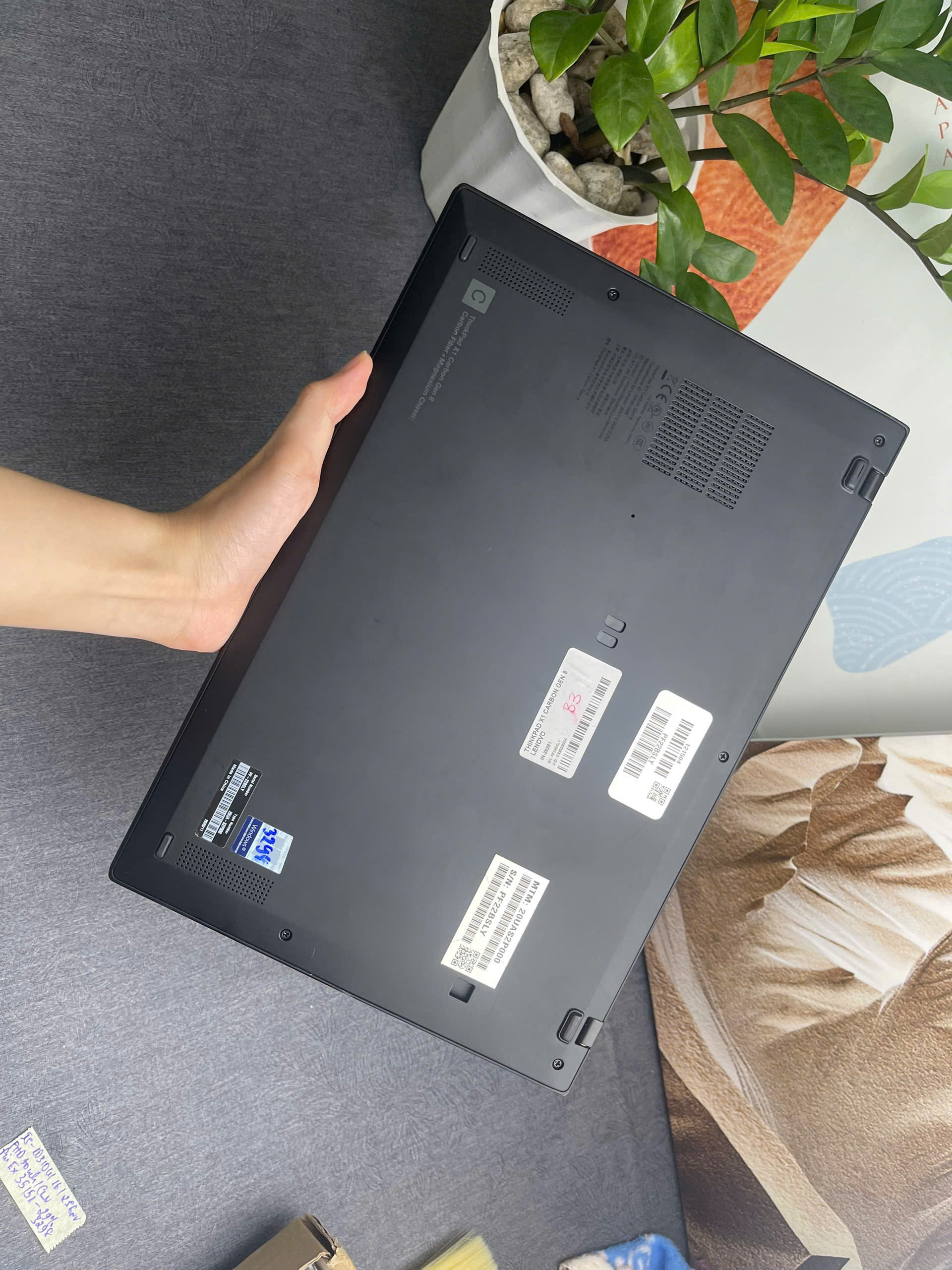 Thinkpad X1 Carbon G8 - Ảnh 3
