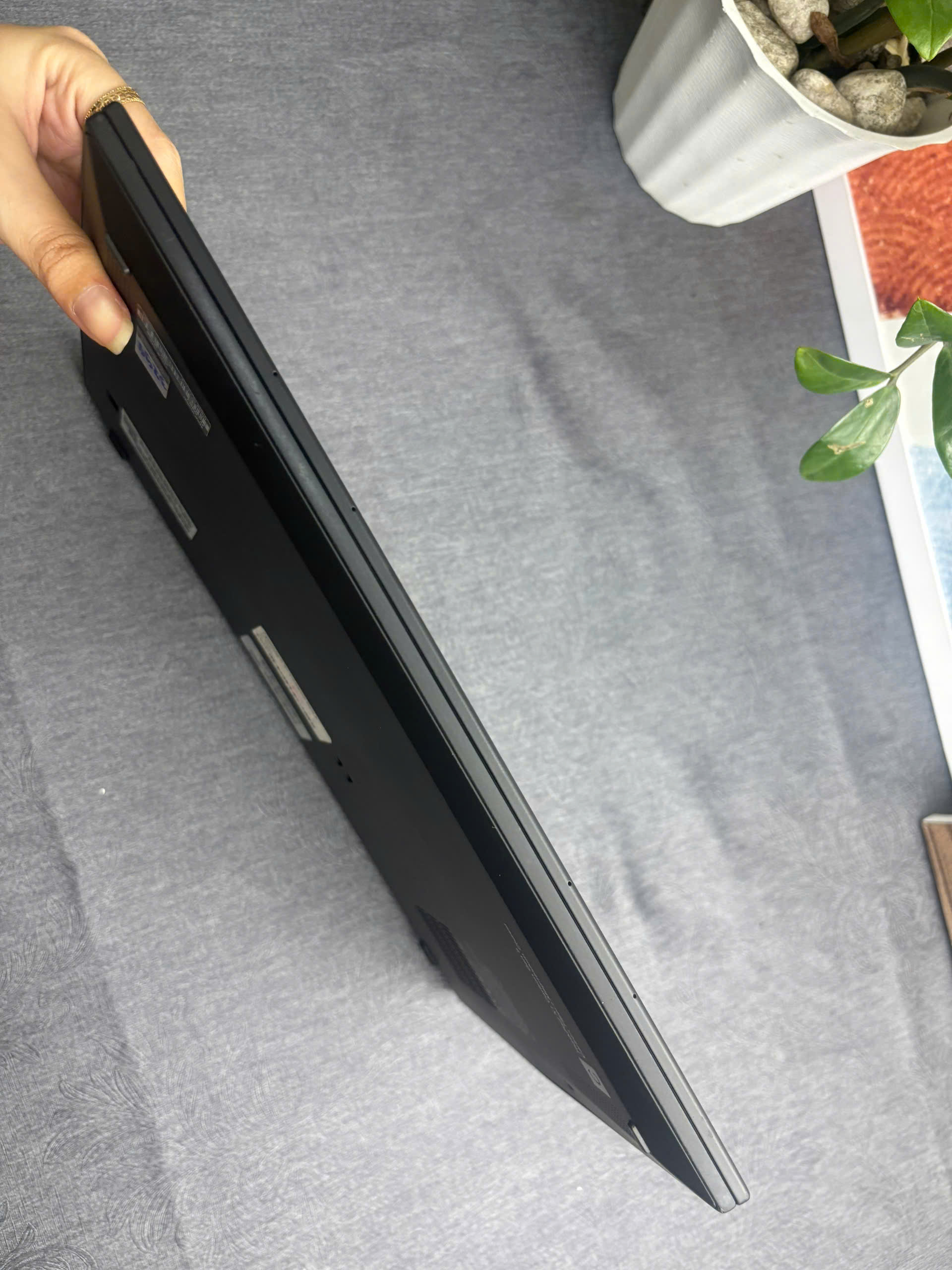 Thinkpad X1 Carbon G8 - Ảnh 4