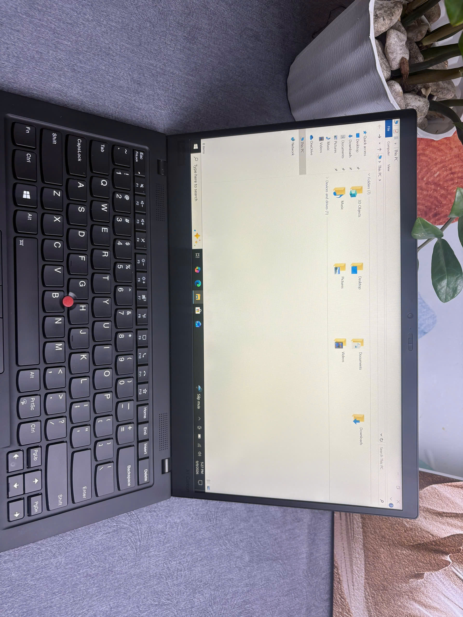 Thinkpad X1 Carbon G8 - Ảnh 11