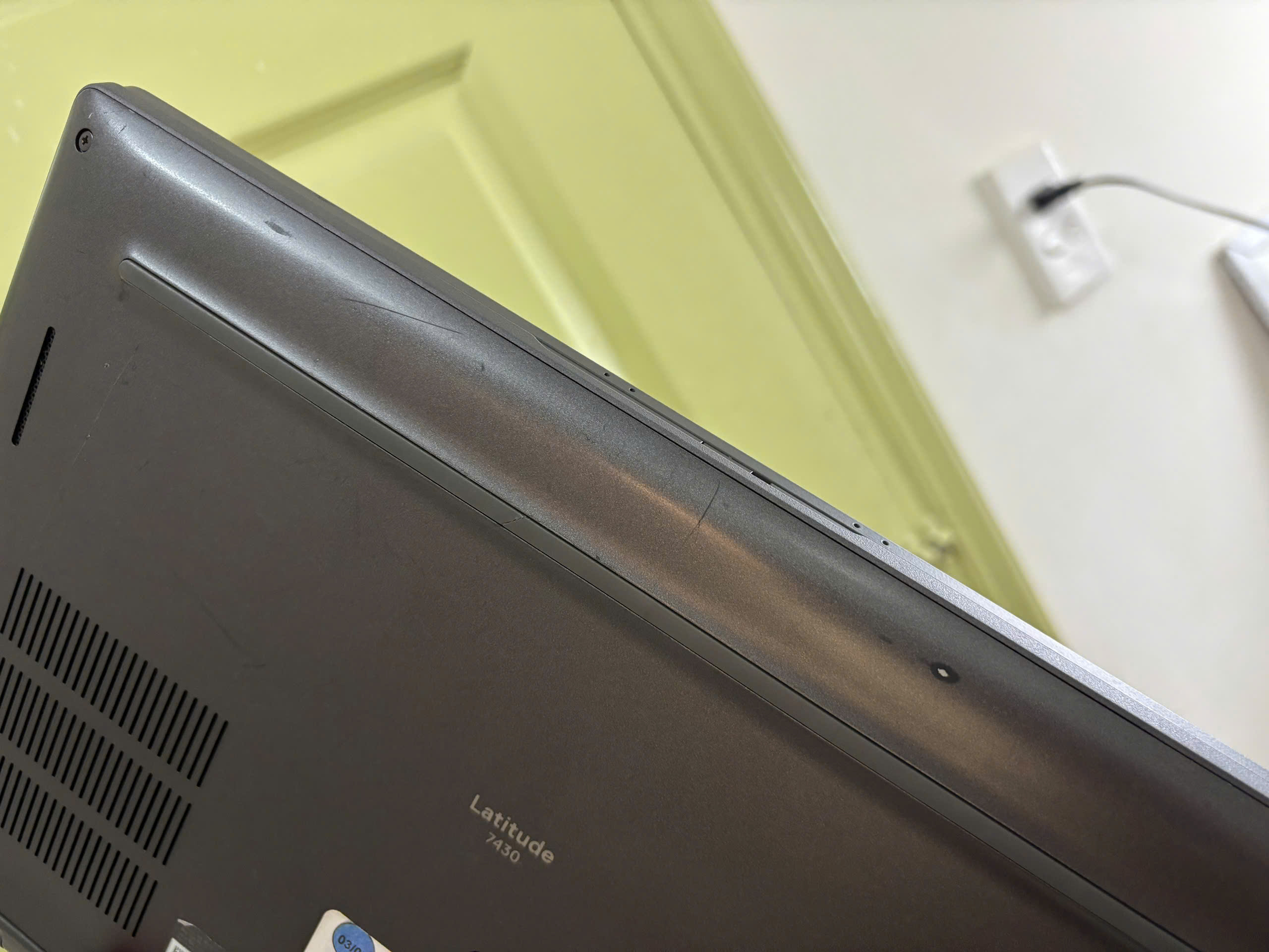 Dell Latitude 7430 - Ảnh 4