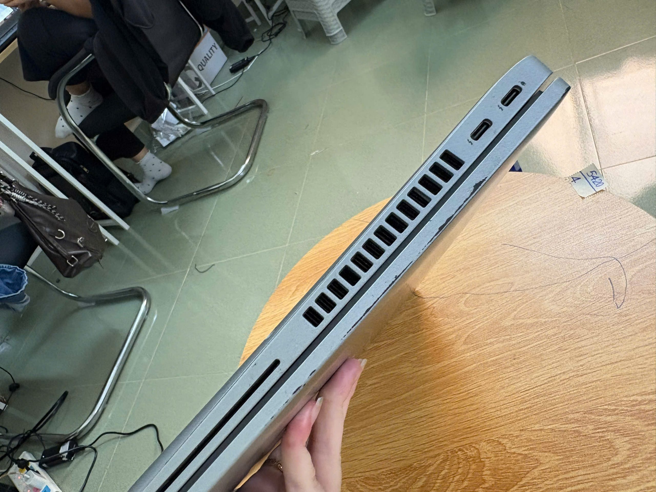 Dell Latitude 5420 - Ảnh 4