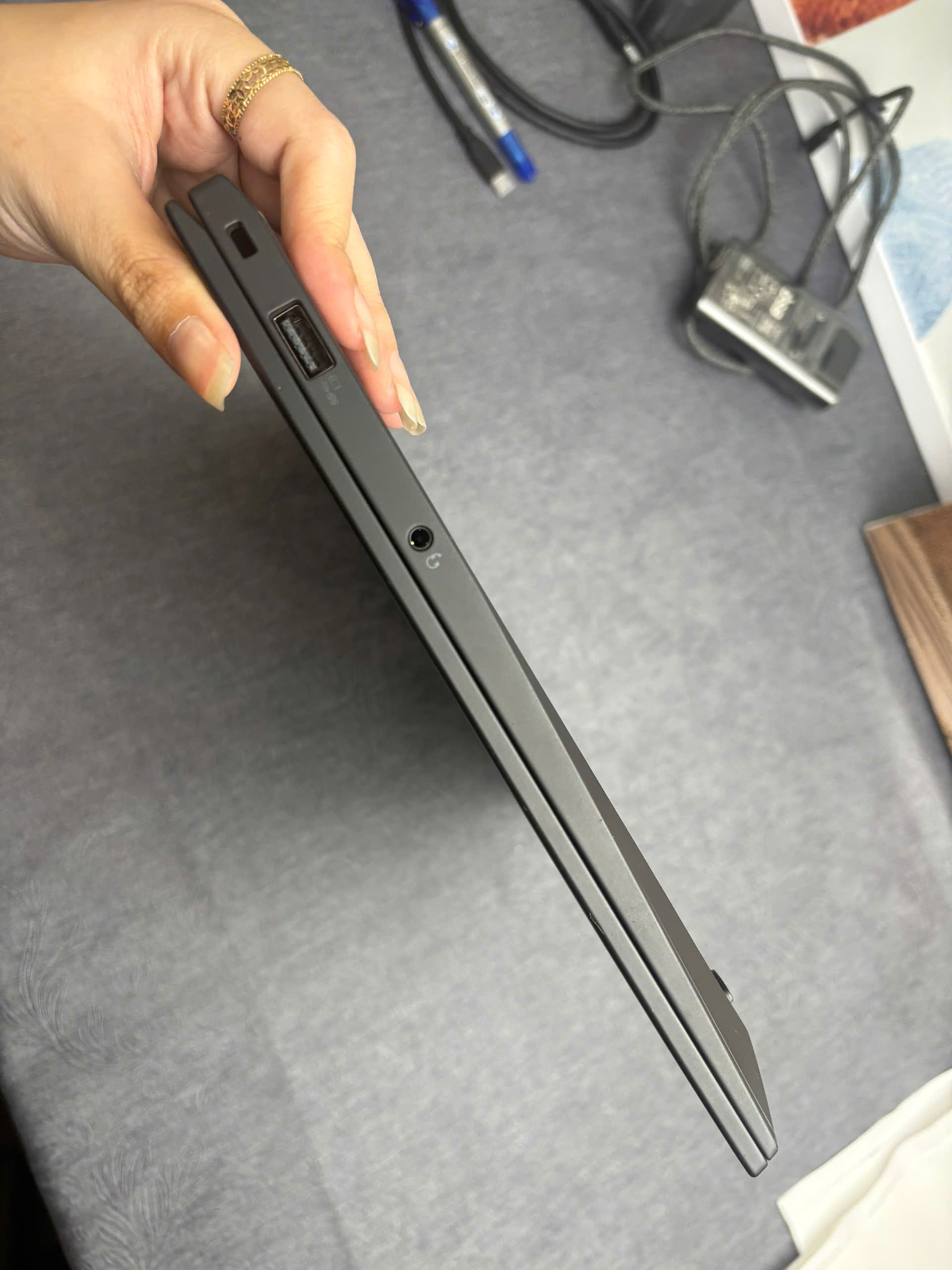 Thinkpad X1 Carbon G9 - Ảnh 7