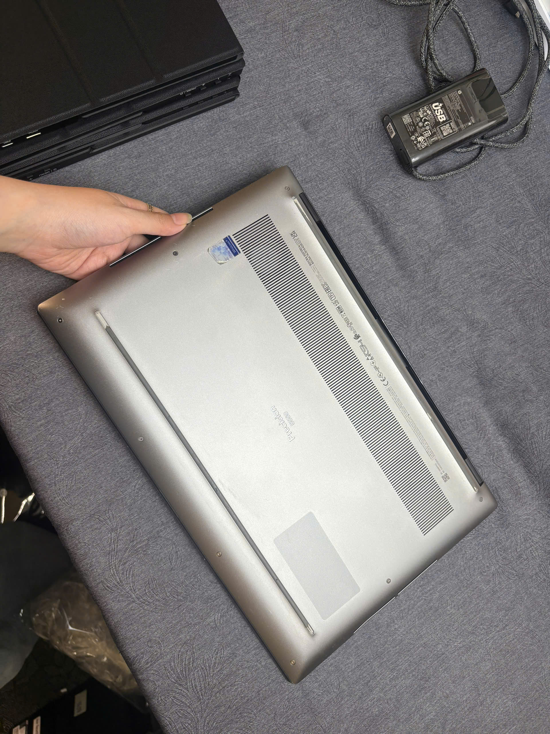 Dell Precision 5550 - Ảnh 4