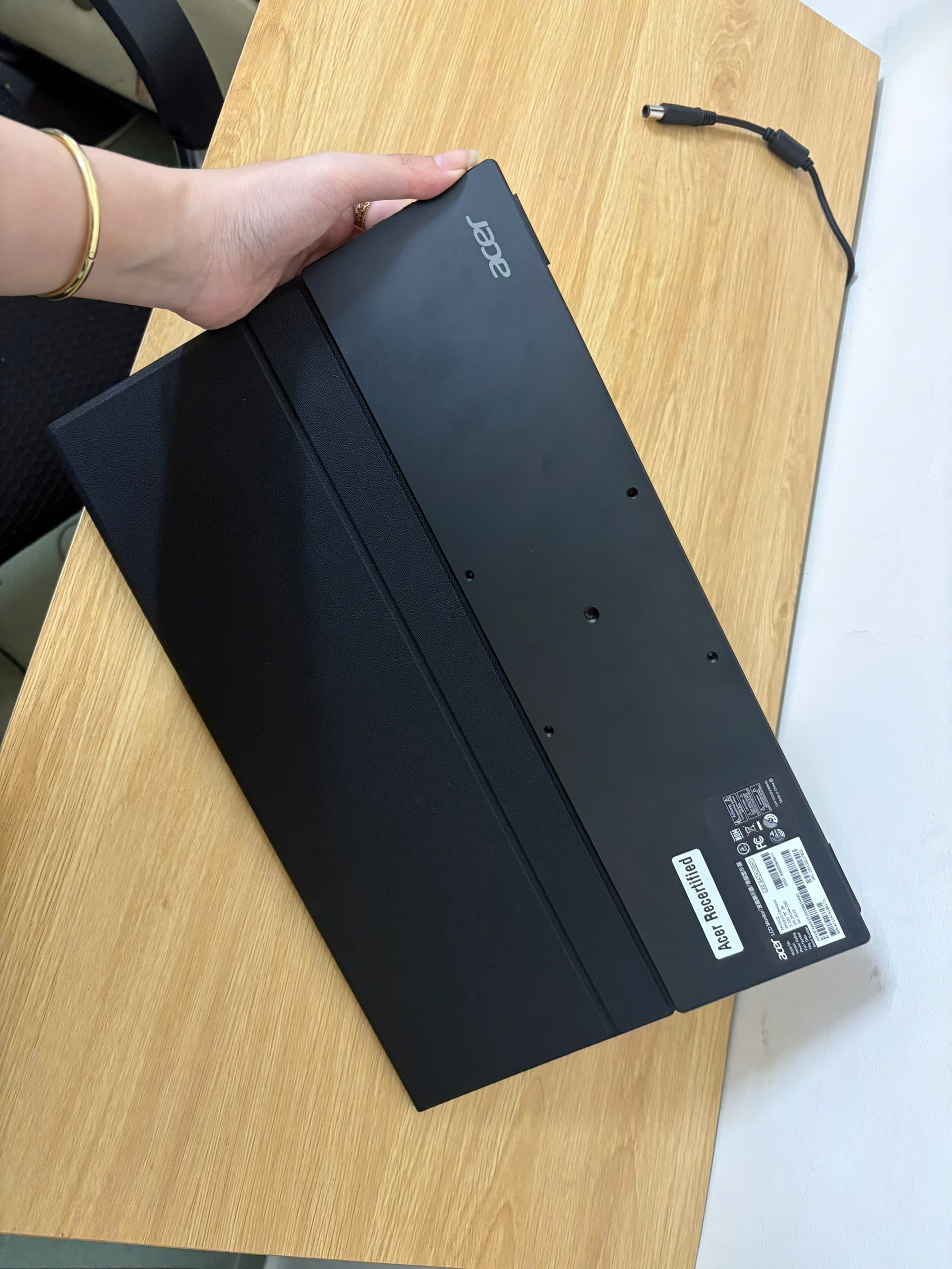 Màn hình di động: PM161Q C - Hãng: Acer - Ảnh 3