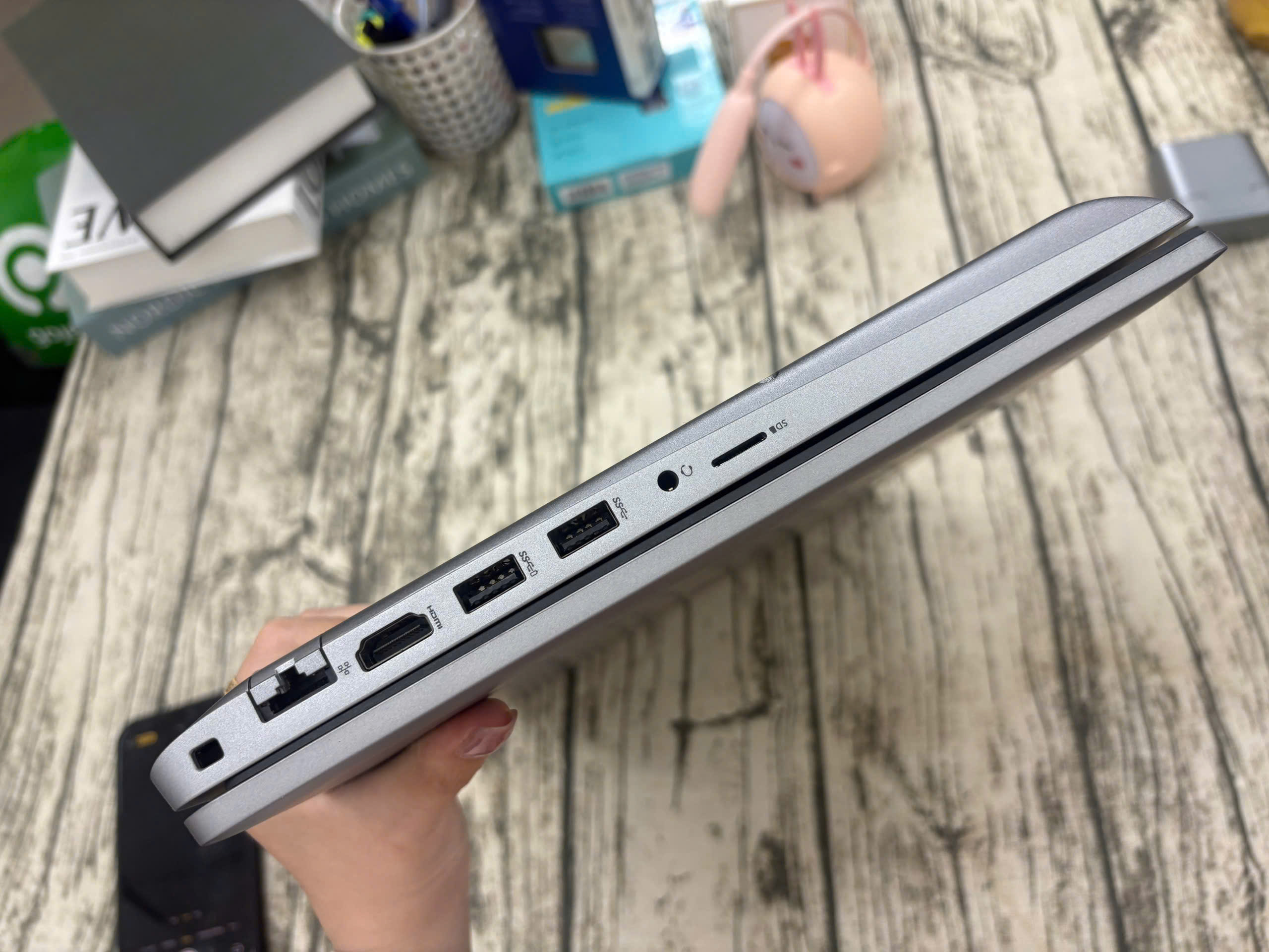 Dell Latitude 5521 - Ảnh 11