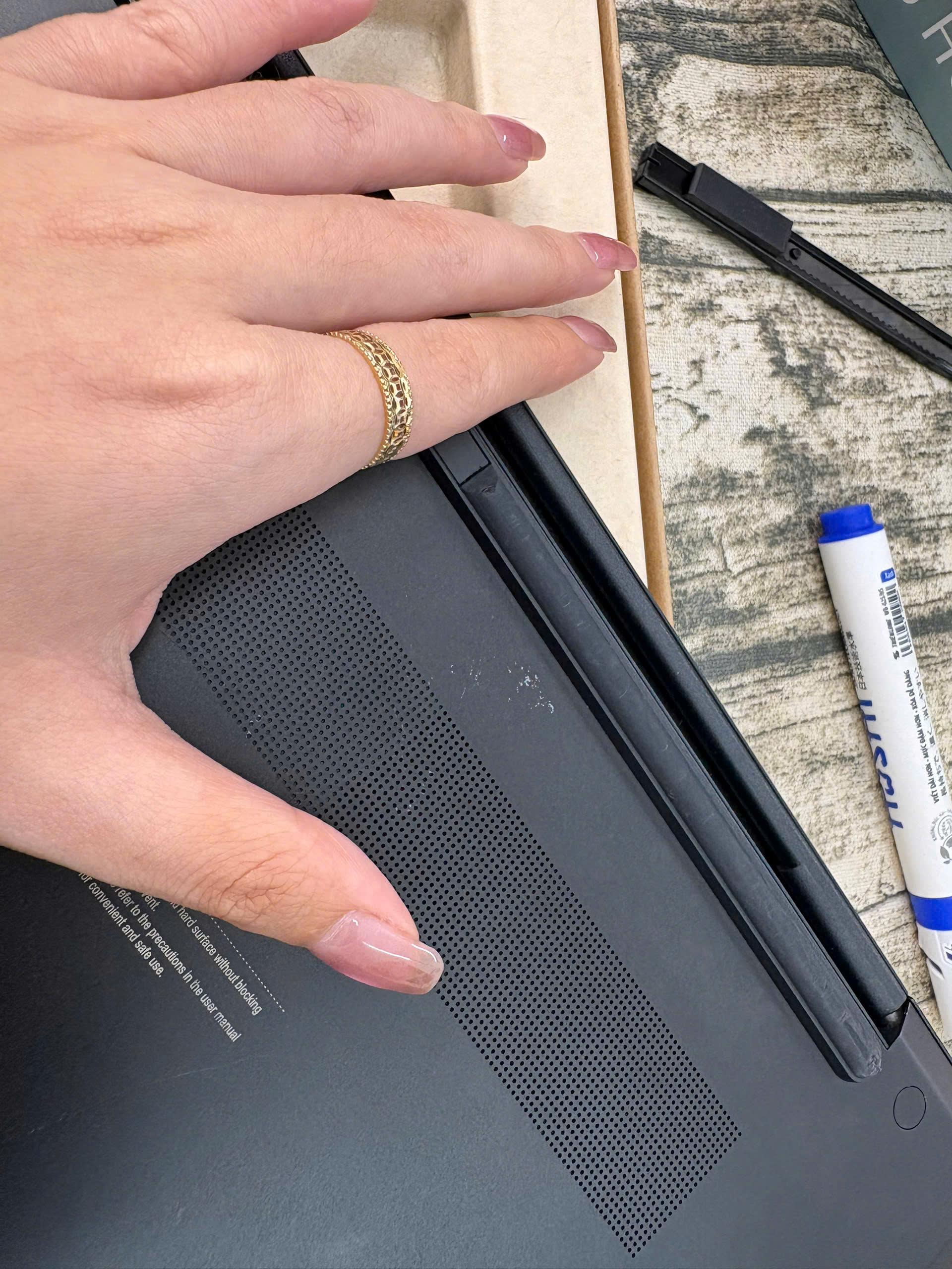LG Gram 15Z90S - Ảnh 11