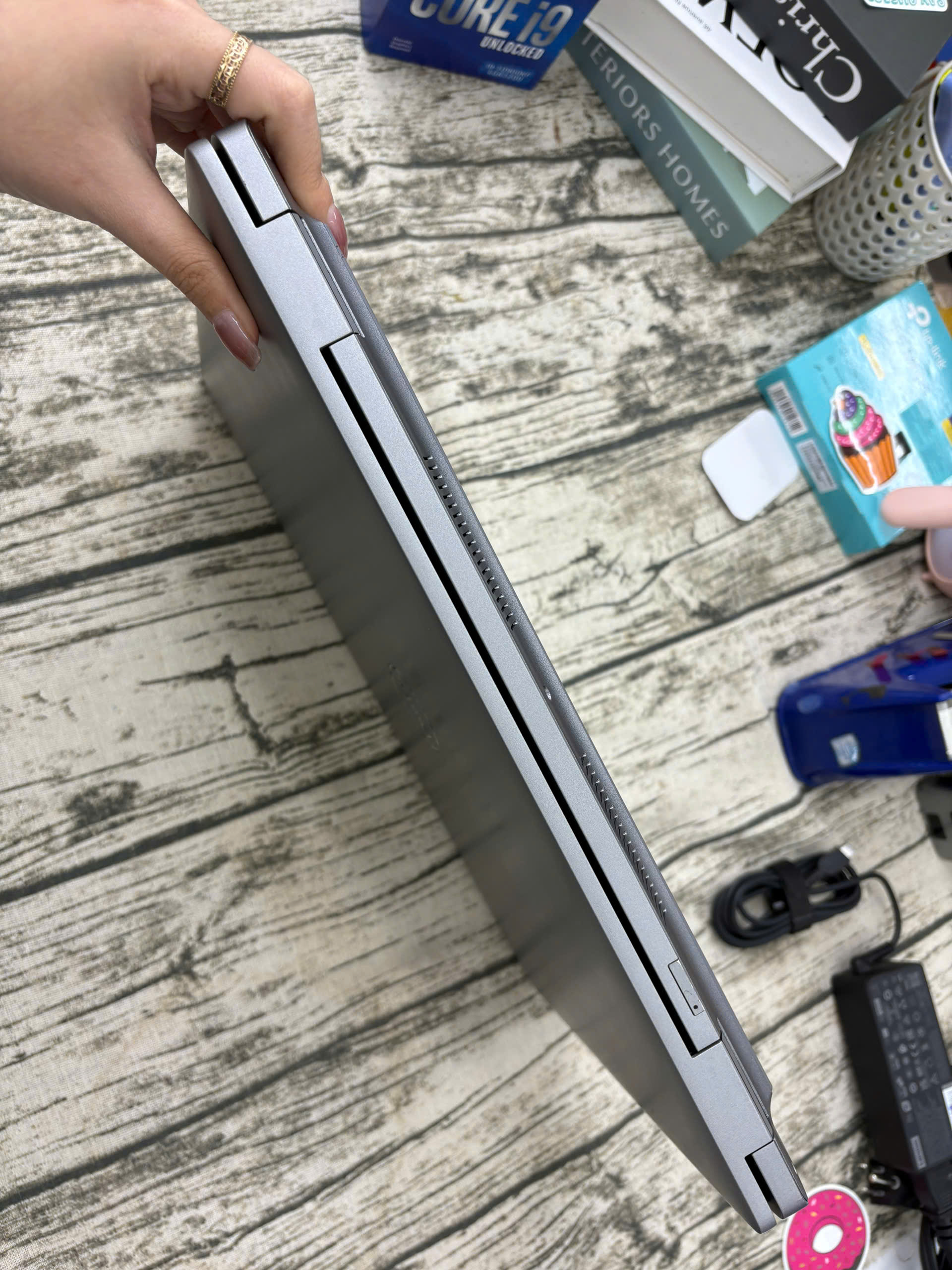 Dell Precision 3571 - Ảnh 4