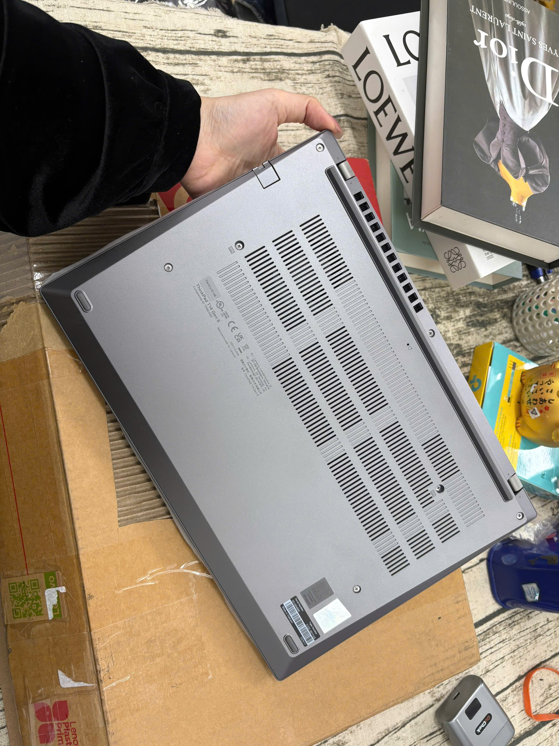 Thinkpad T14 G6 Bản Nhôm - Ảnh 4